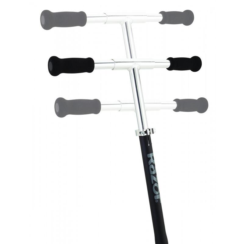 Trotineta cu roti mari adulti si copii 8+ani Razor Carbon Lux Negru/Rosu