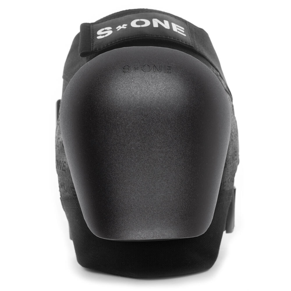 S1 PRO KNEE PADS – GEN 4 – FOR SKATE, SKATEBOARD, ROLLER DERBY - BLACK/BLACK 3/8