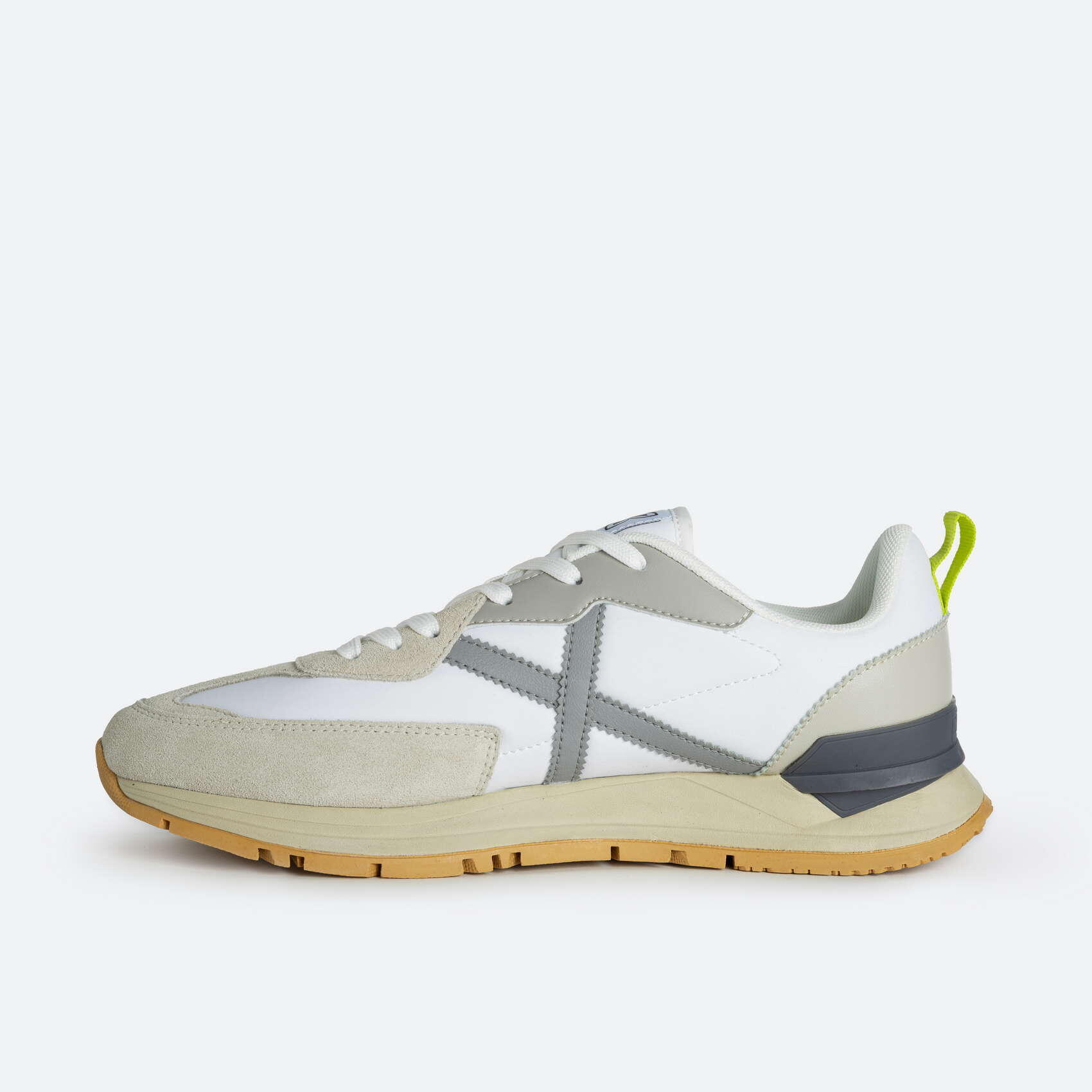 Baskets Munich modèle 8832004 pour homme 2/5