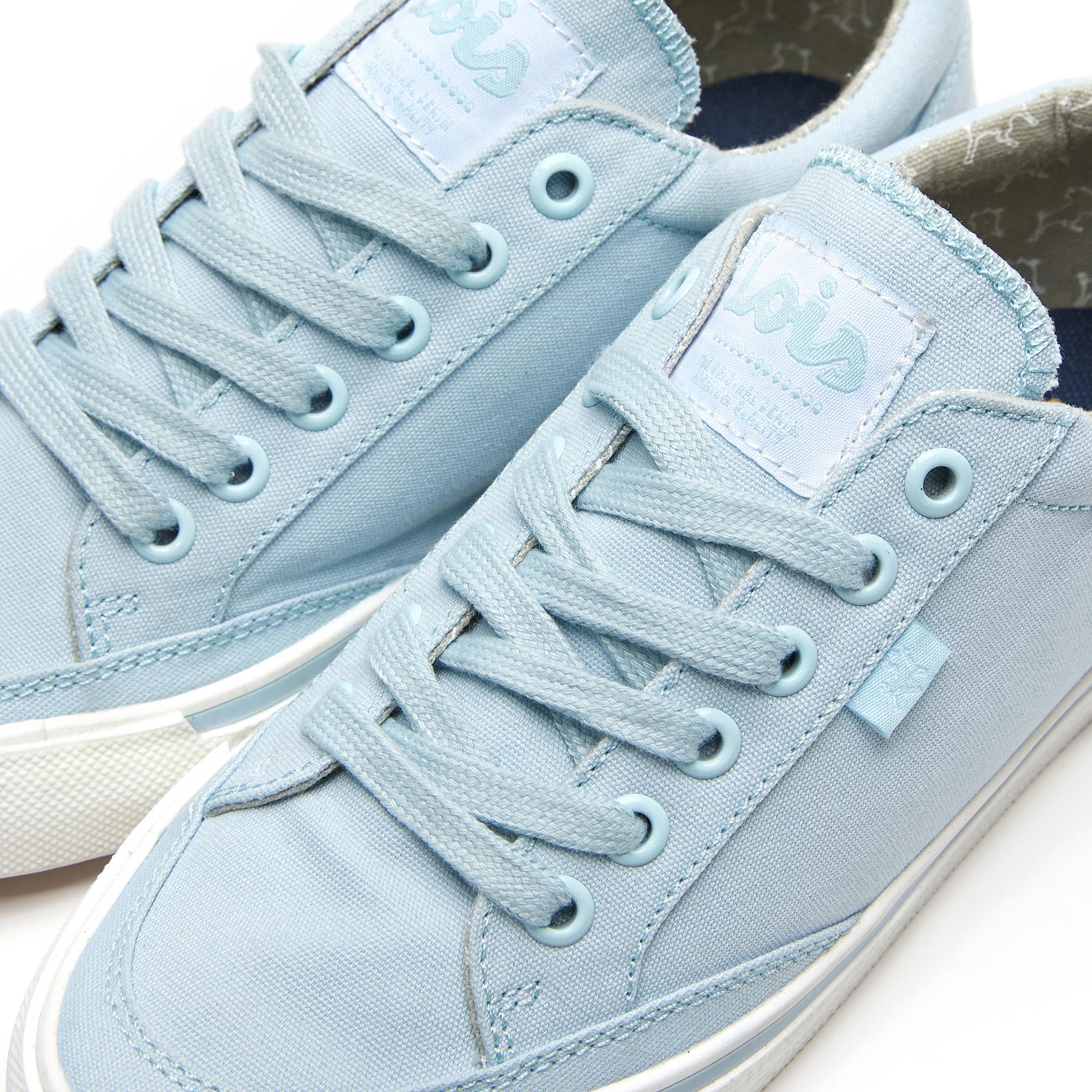 Zapatillas azul 2025 claro