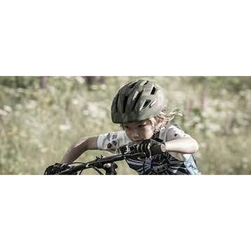Cyklistická přilba Stance Junior 47-51 cm zelená/červená vel. XS
