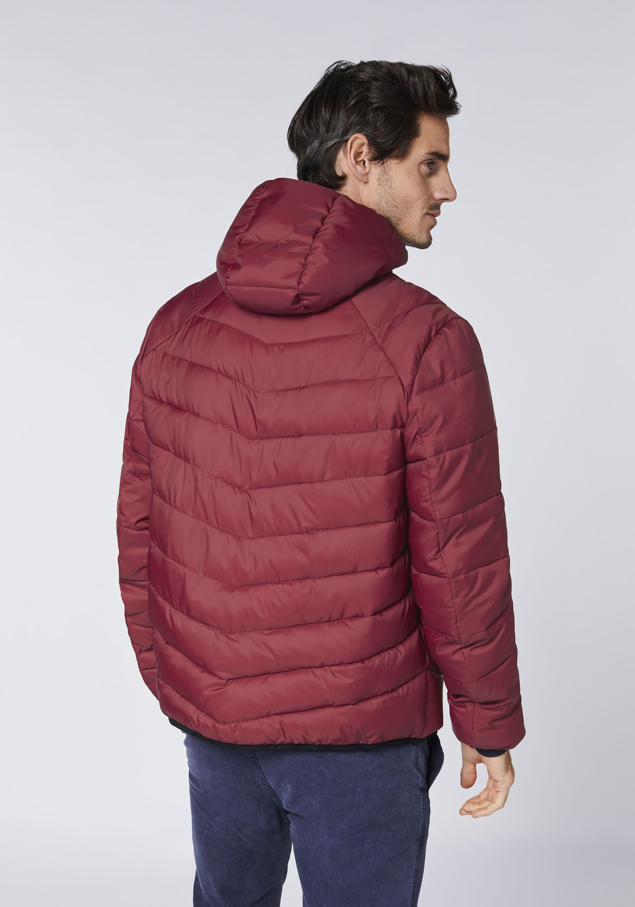 Steppjacke mit leicht glänzender Optik 5/7