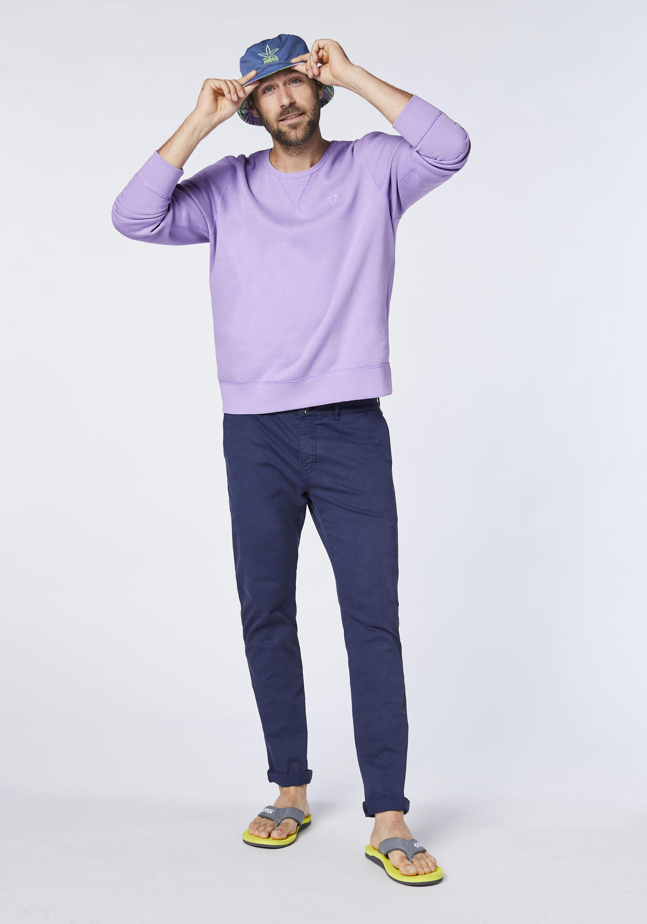 Sweater im Basic-Look mit Logo-Motiv 6/7