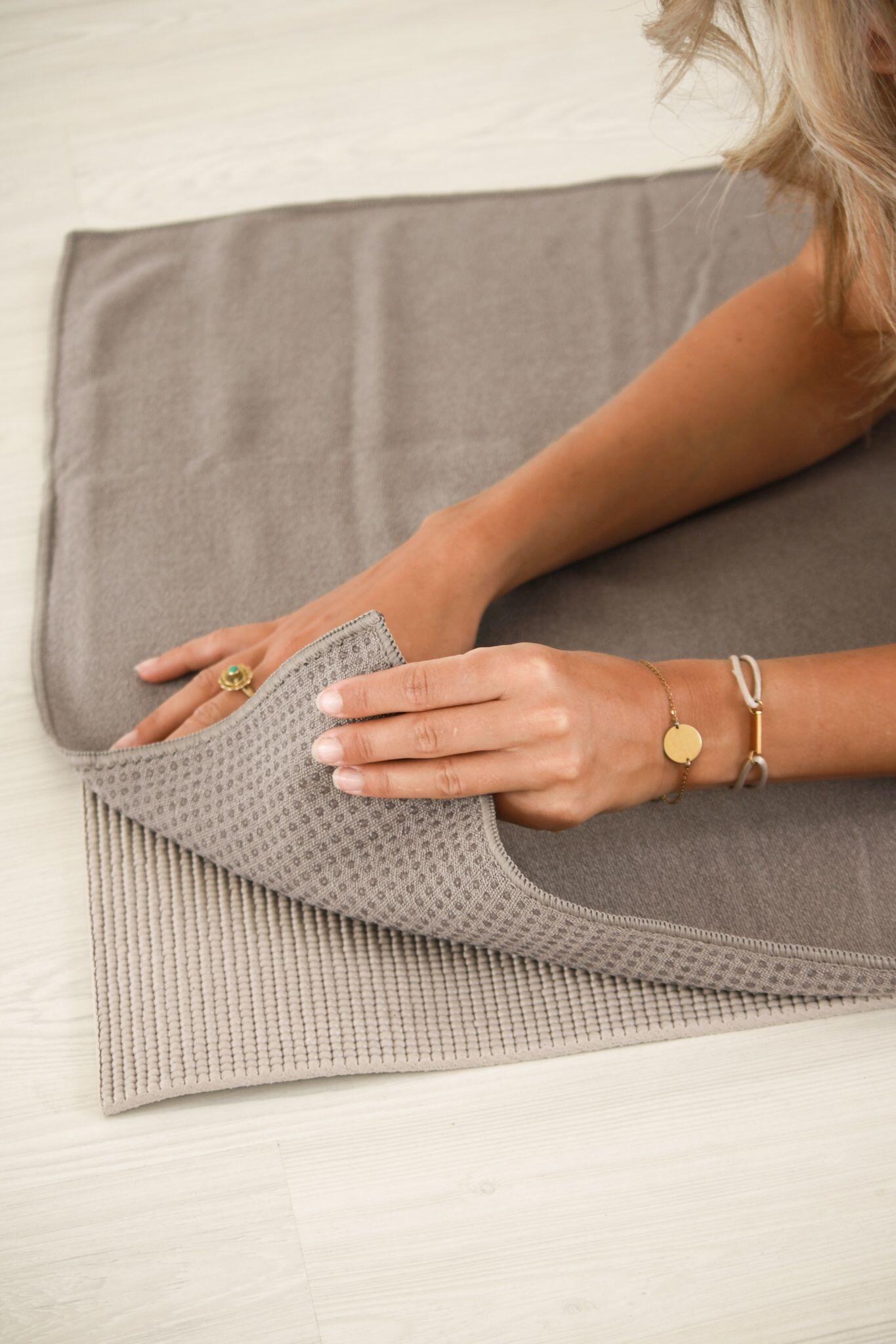 Lotus Yoga handdoek antislip grijs 4/5