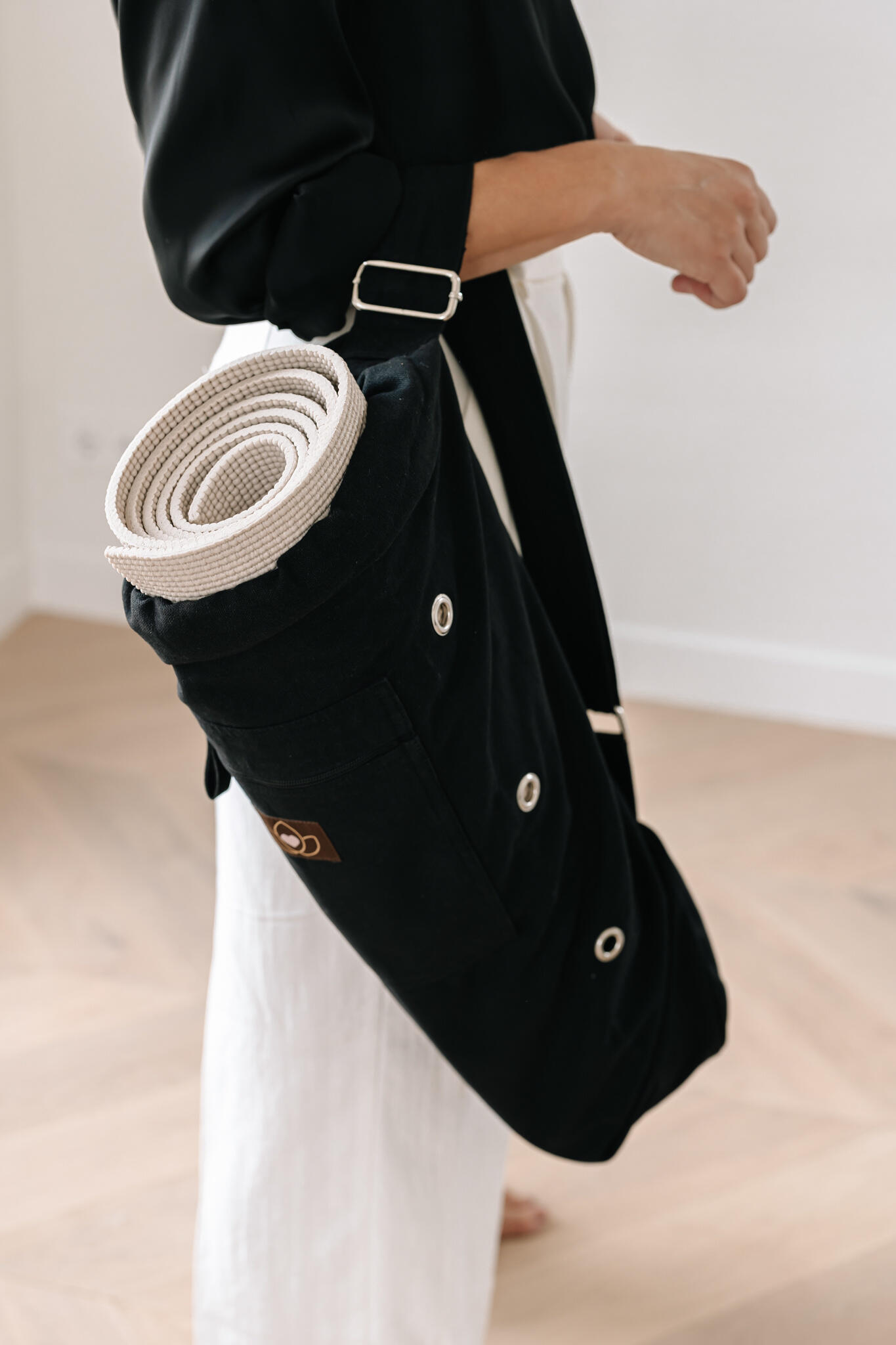 Lotus Yogatas met trekkoord katoen eco zwart 2/5