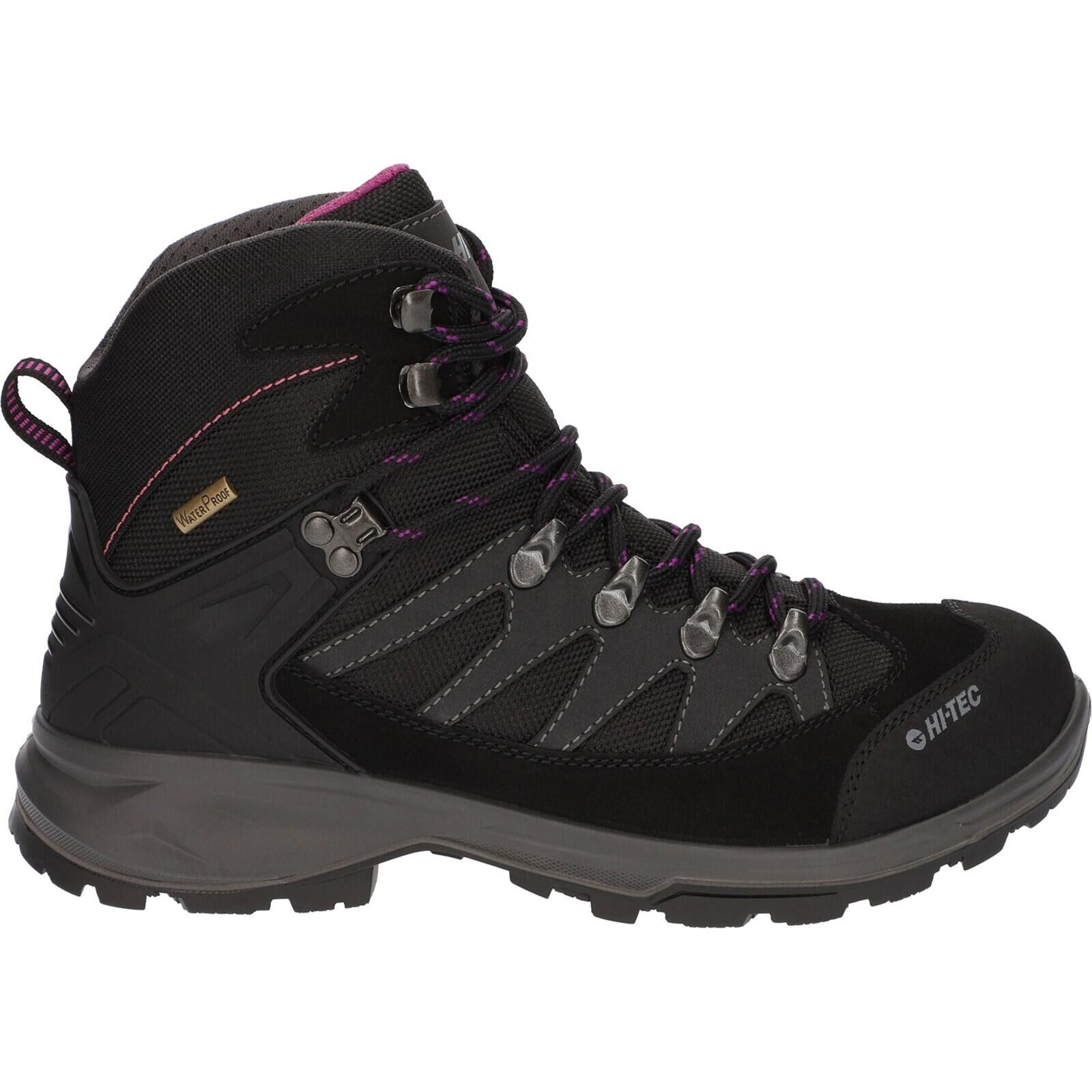 HI-TEC CLAMBER BOOTS