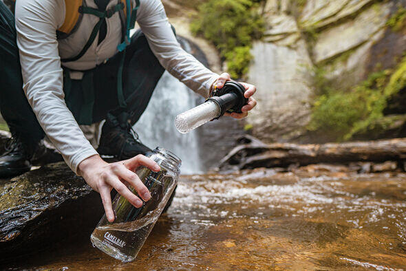 Bidon Camelbak Eddy® + filtered by LifeStraw® Charcoal, 32OZ 5/7