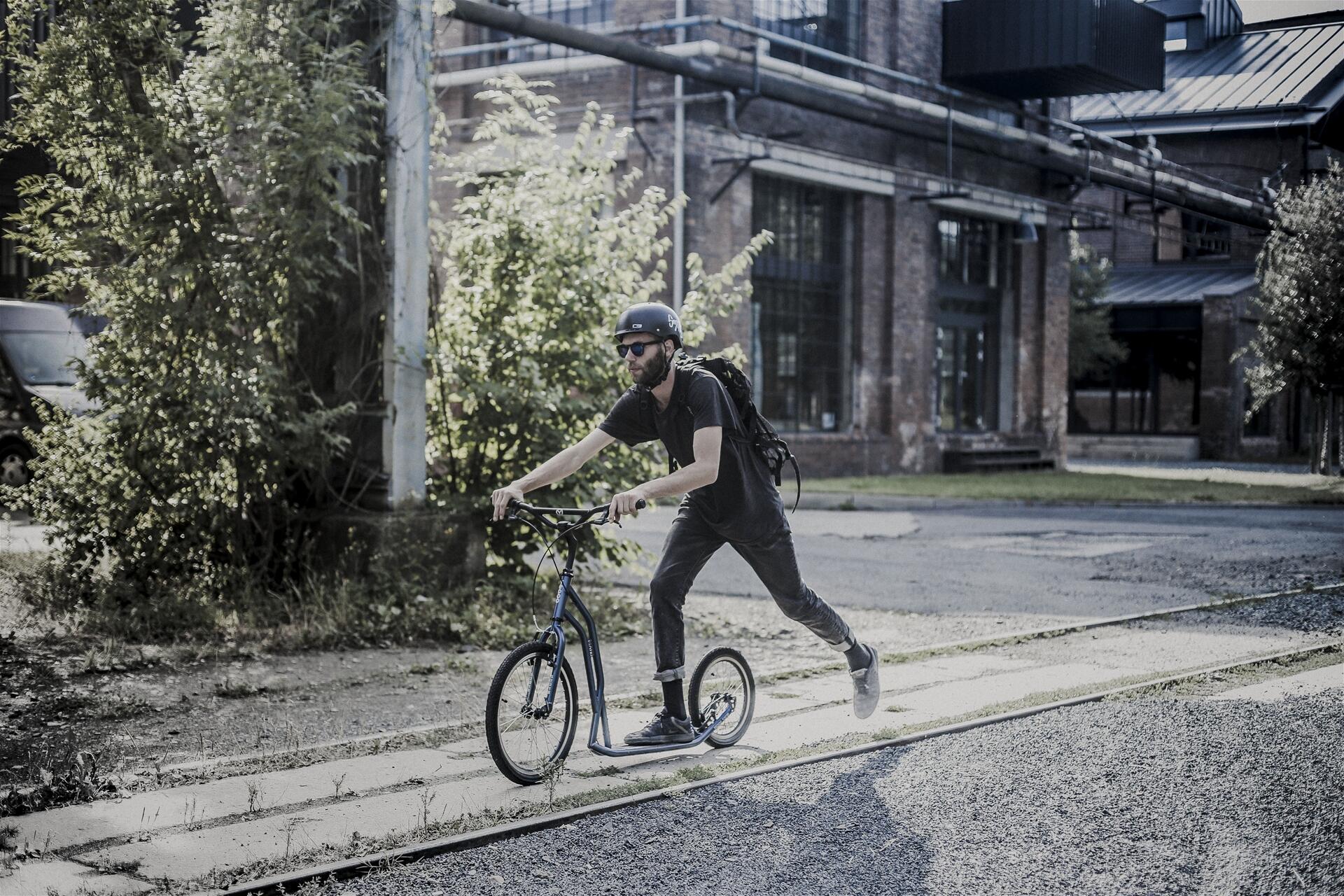 Scooter blu Yedoo Steel 2016 4/7