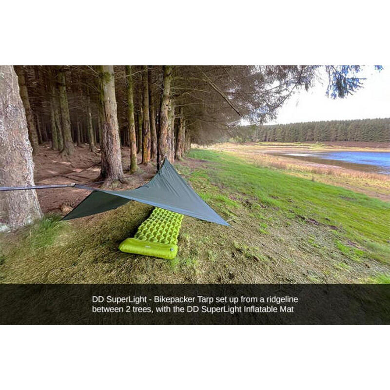 Tenda 3.7m x 2.3m DD Hammocks SuperLight pentru ture cu biciclet