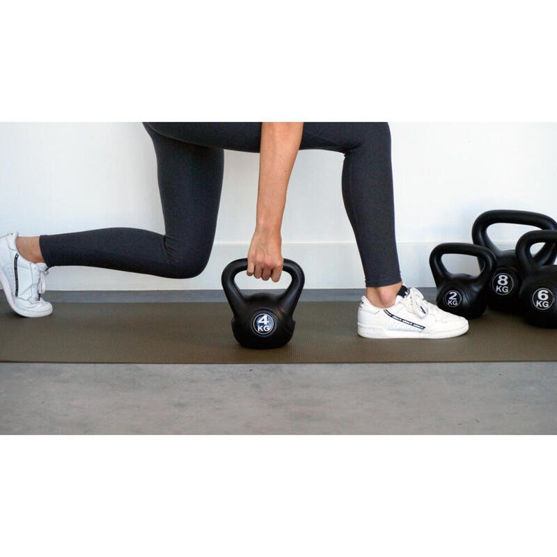 Kettlebell 4 kg - Plastique - pour usage intérieur et extérieur - Noir