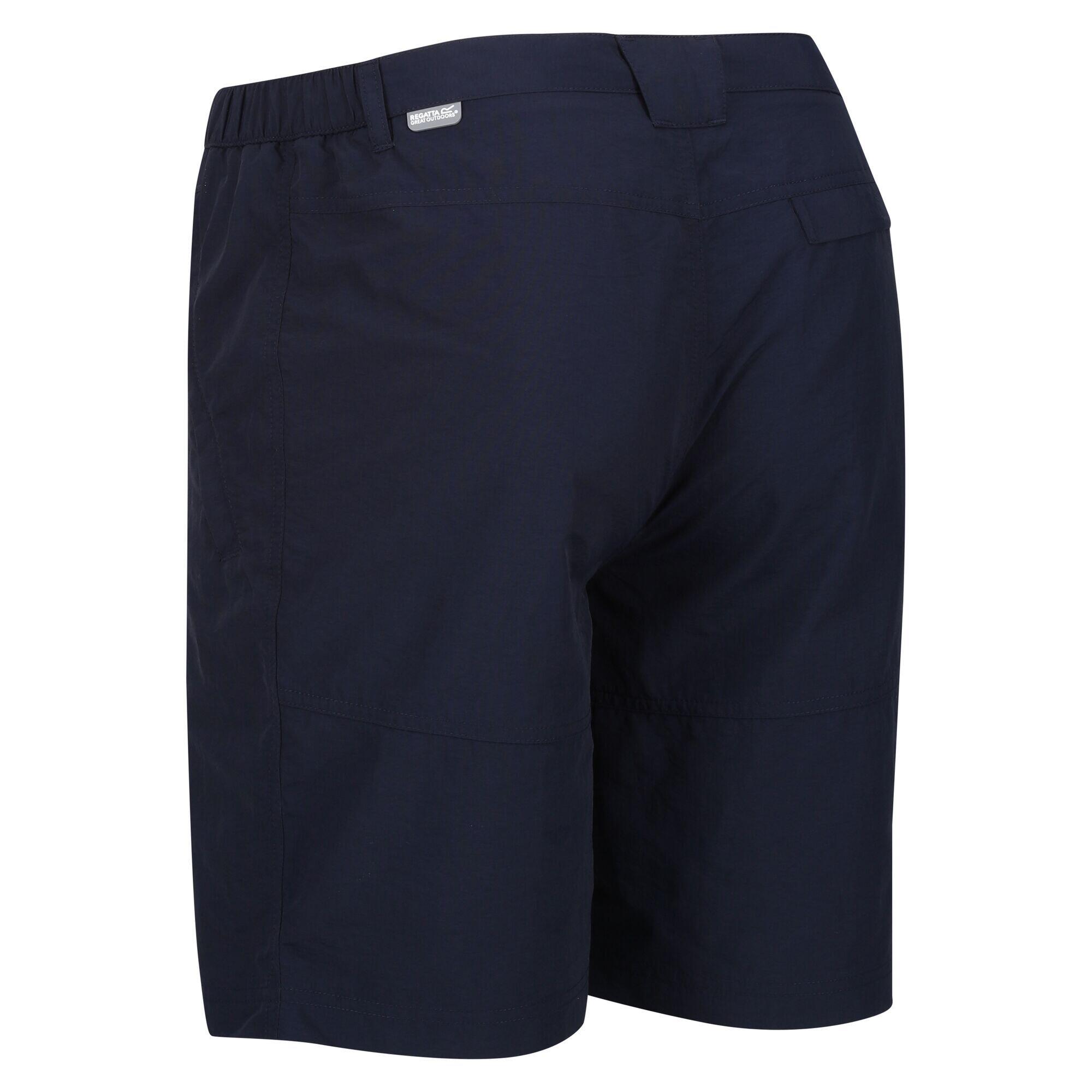 Pantaloncini Regatta modello RMJ235-540 per uomini 6/7