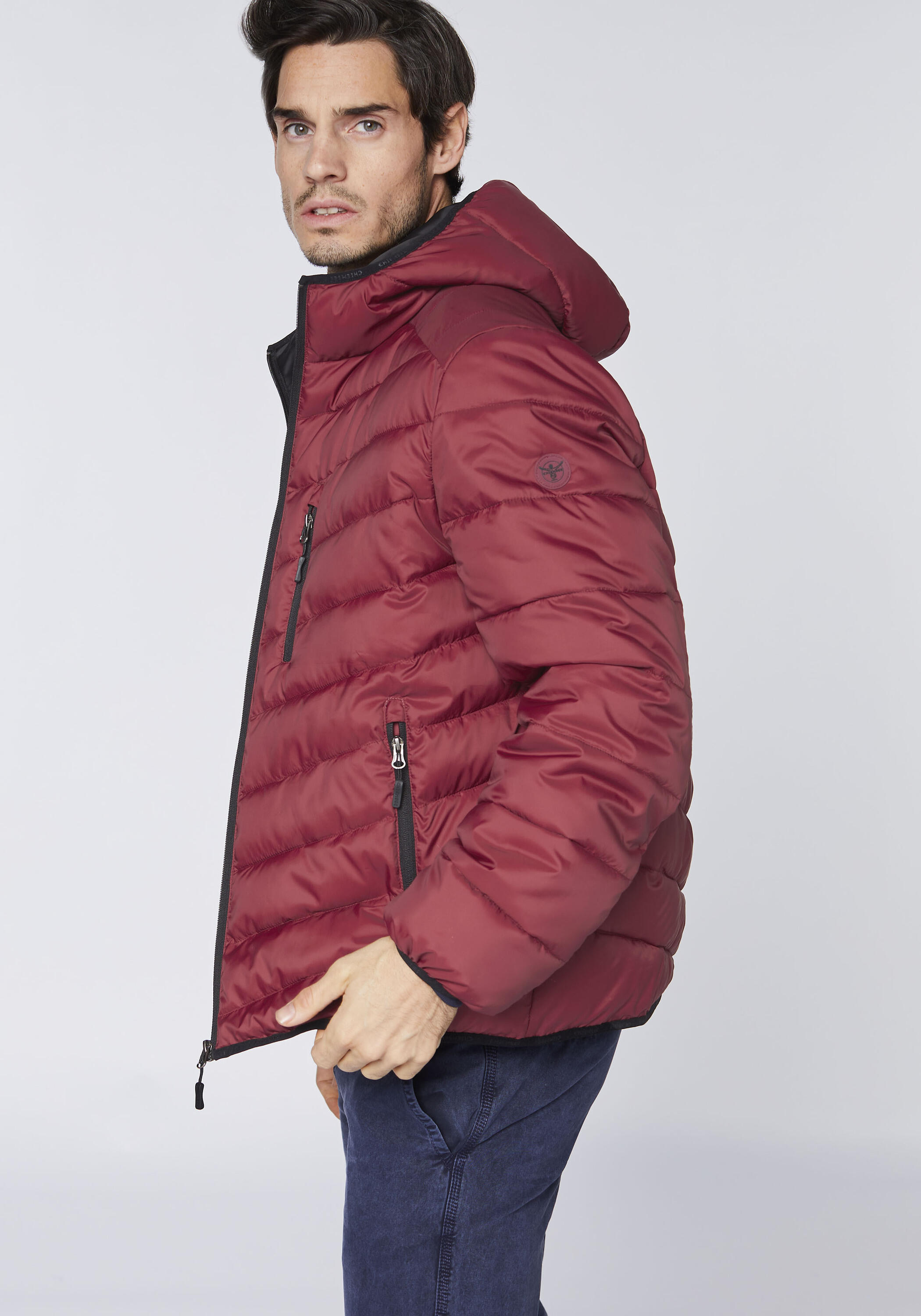 Steppjacke mit leicht glänzender Optik 7/7