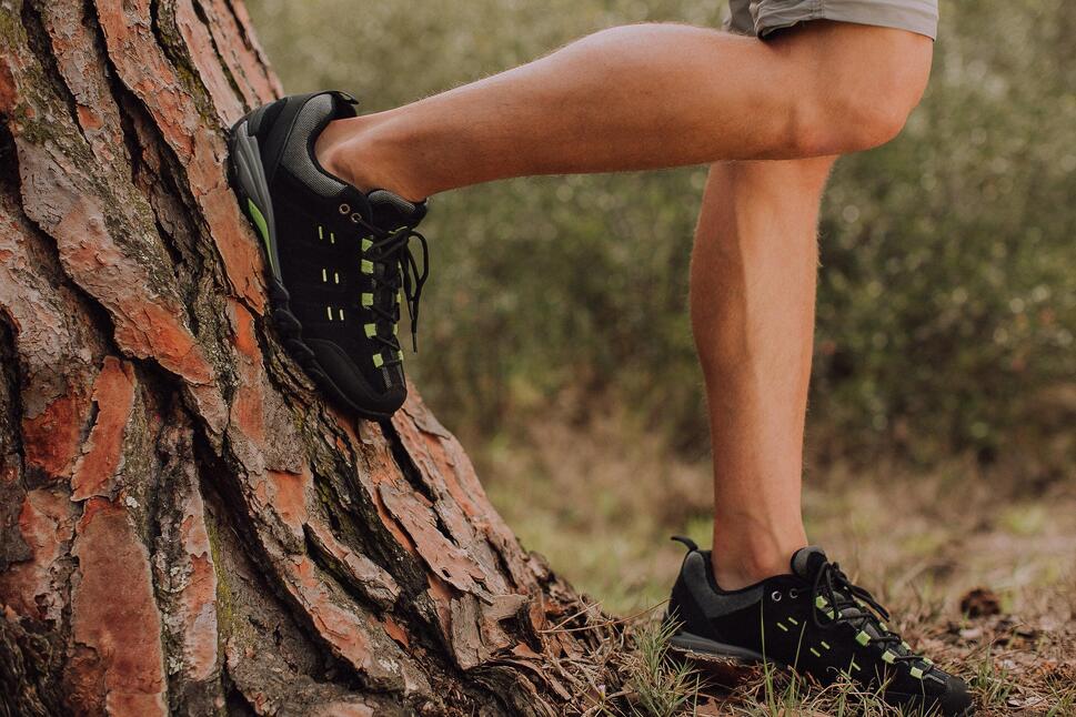 Męskie buty trekkingowe i turystyczne zamszowe