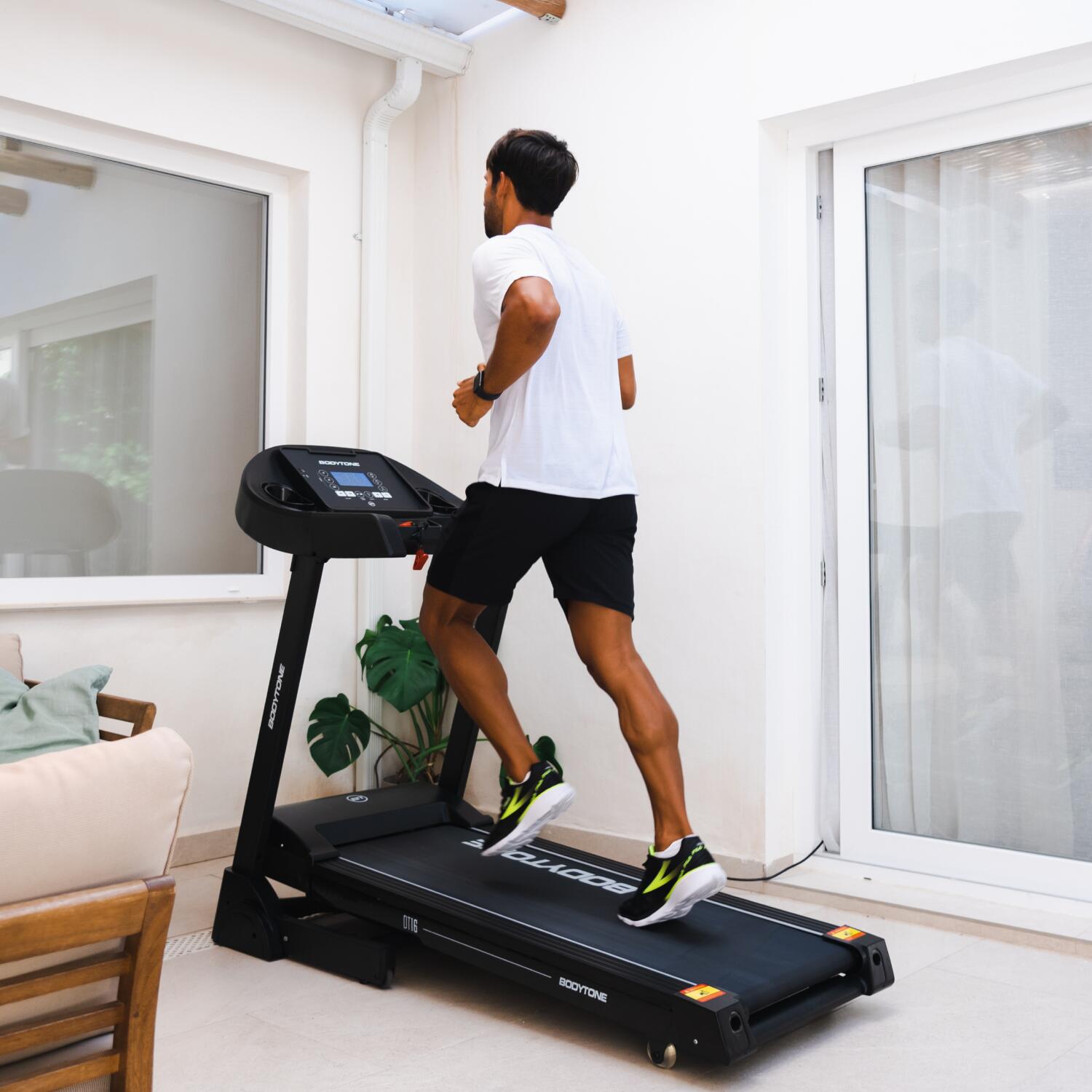 Tapis de course pliable 16 km/h avec Bluetooth apps, MP3, écran LCD 6/8