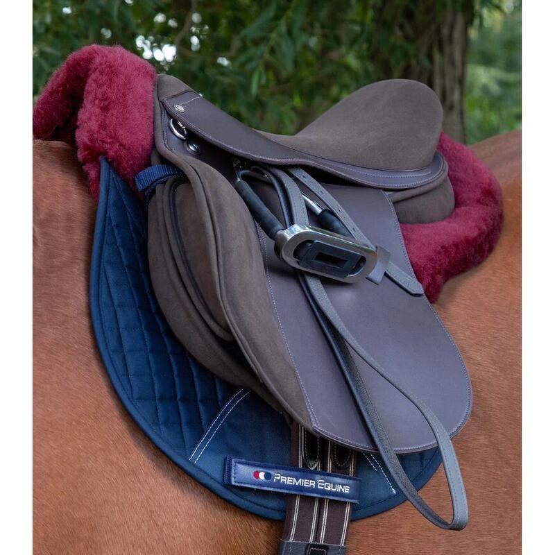 Geïntegreerd synthetisch schapenvacht zadeldek Premier Equine GP/Jump