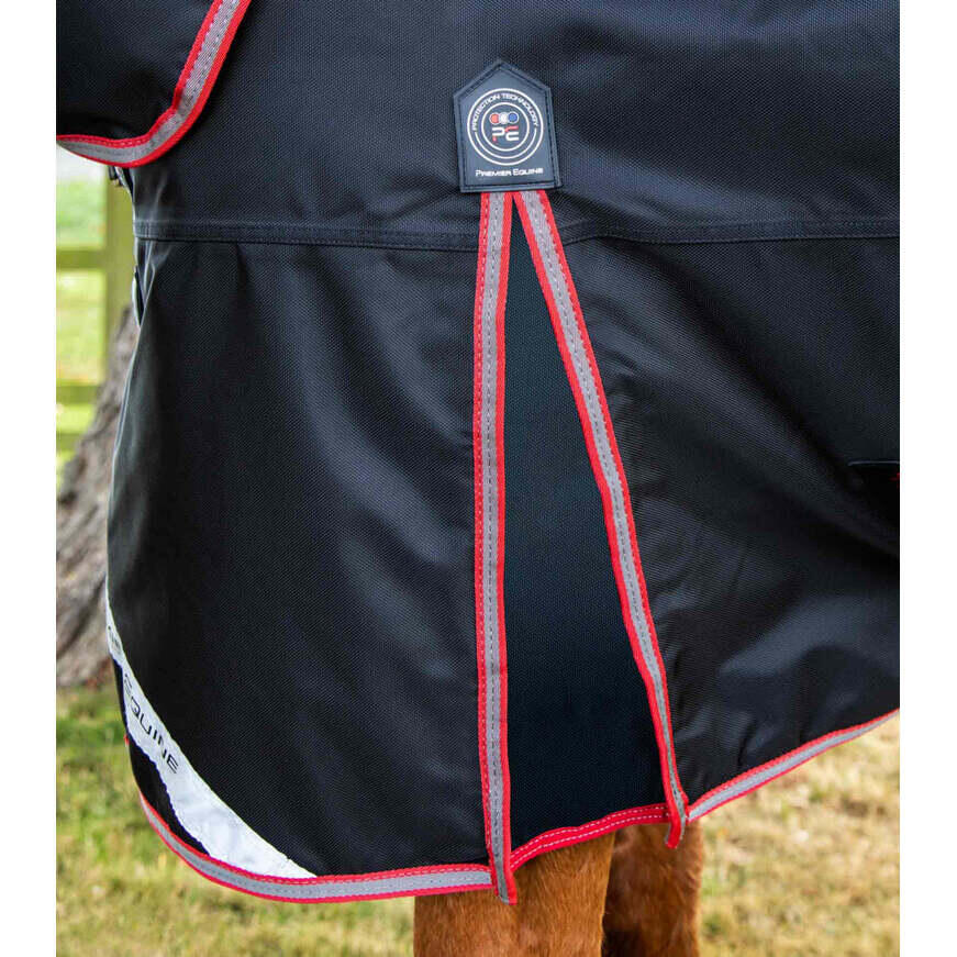 Outdoor horse blanket with neck cover Premier Equine Titan  Trio Com