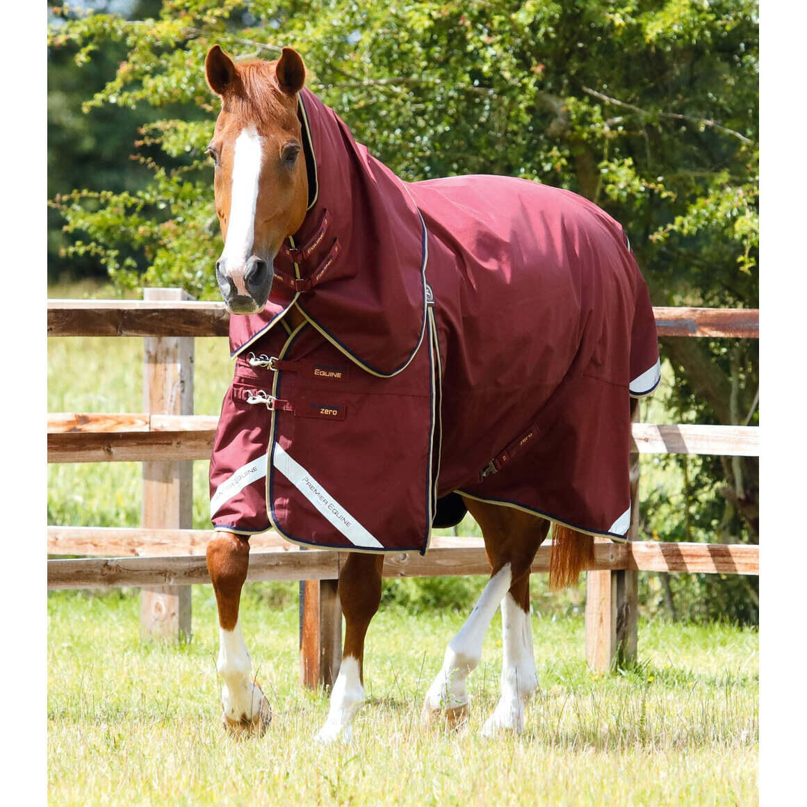 Waterproof horse blanket with neck cover Premier Equine Bu