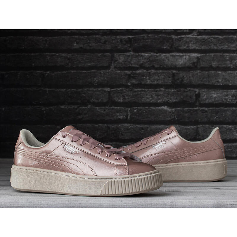 Buty damskie do chodzenia Puma BASKET PLATFORM METAL