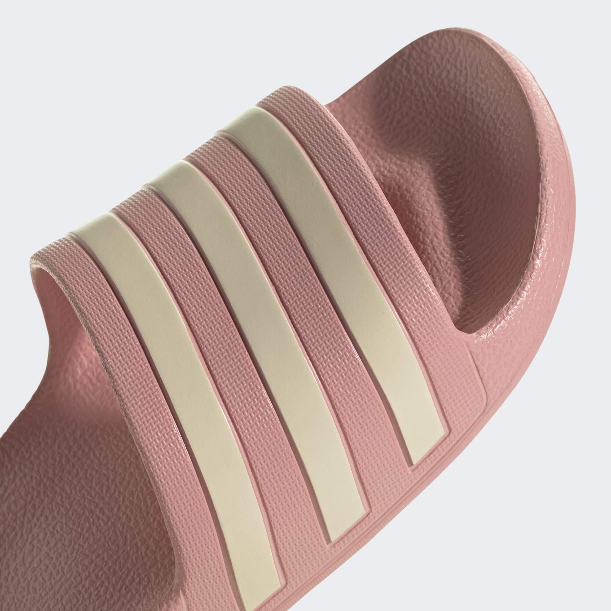 Adilette Aqua Slides 7/8