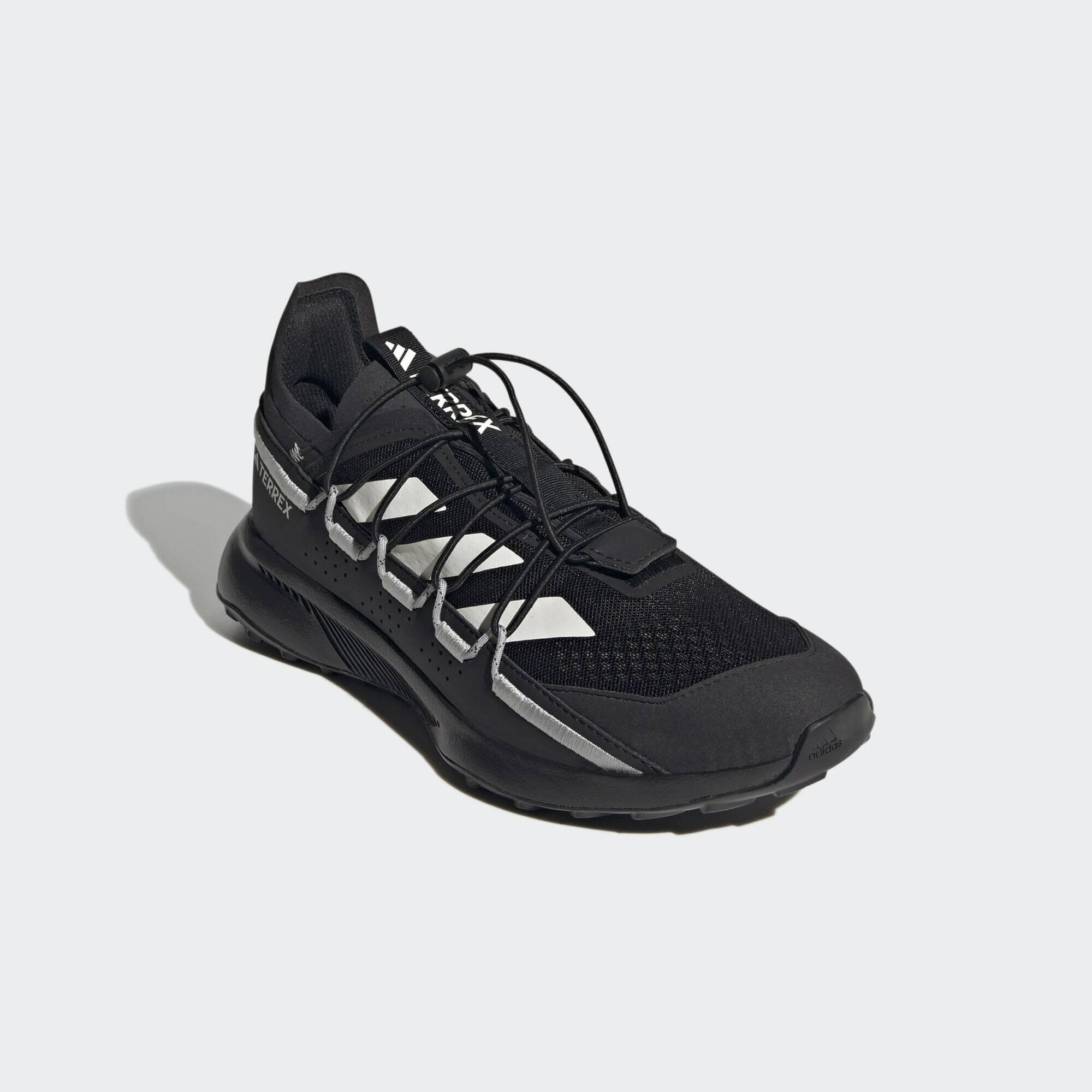 Terrex Voyager 21 travel shoe