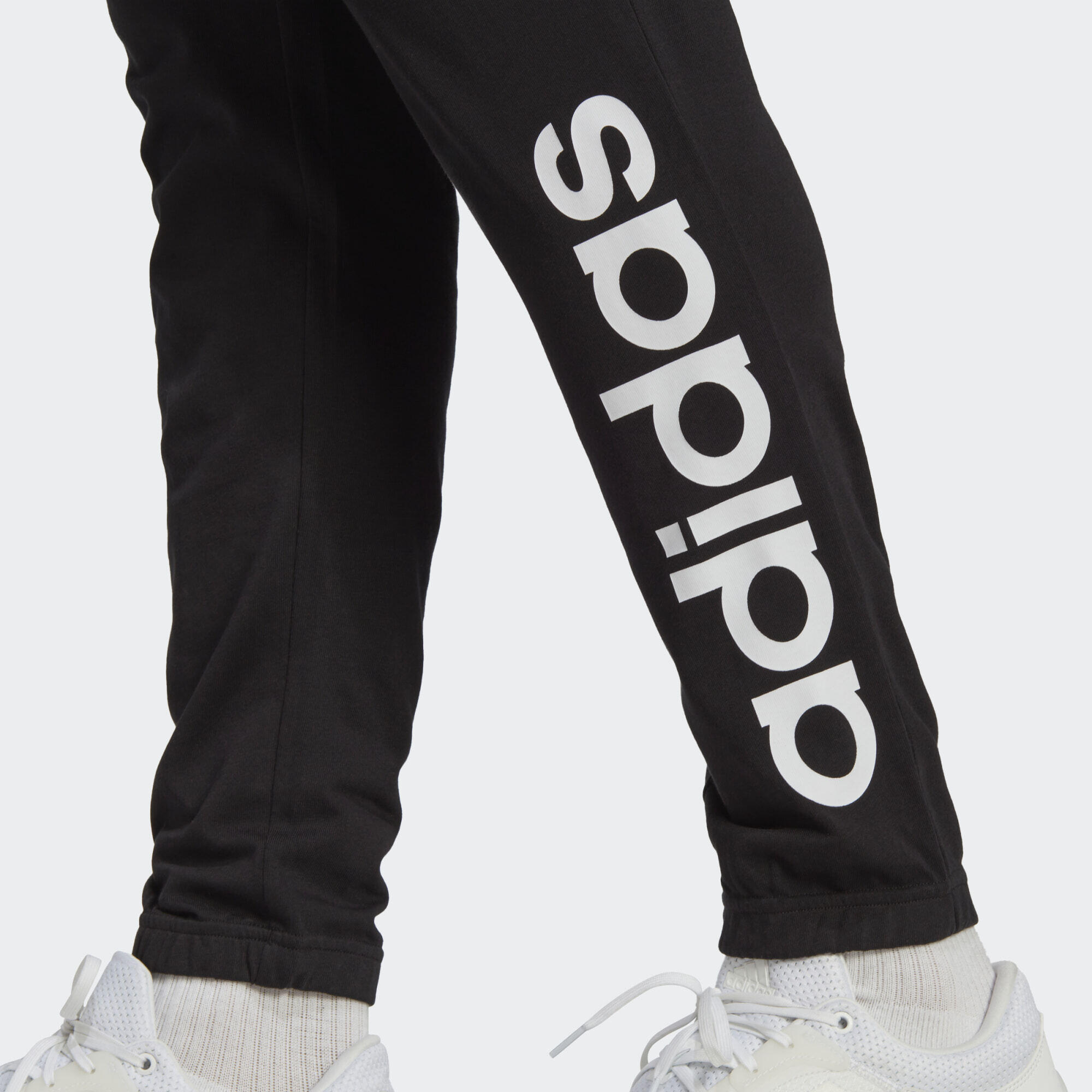 Essentials Single Jersey Tapered Elasticized Cuff Logo Pants 5/5