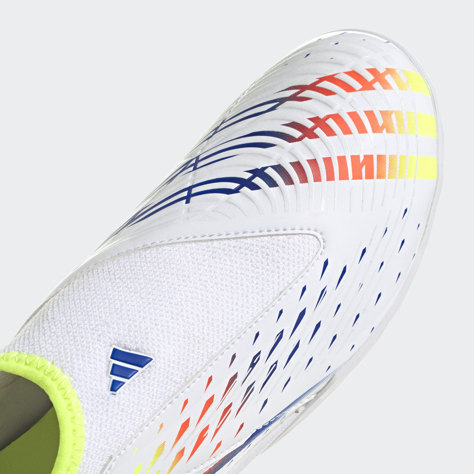 Predator Edge.3 Laceless TF Fußballschuh 6/7