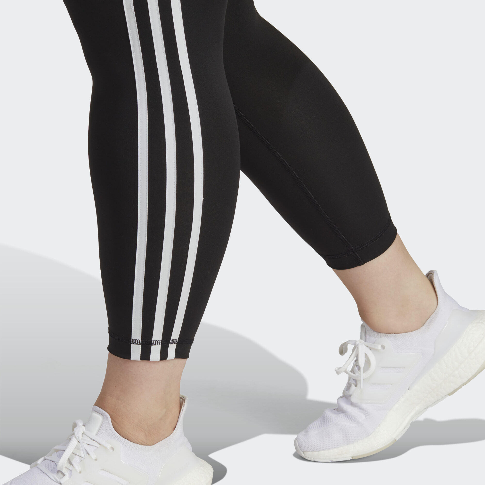 Train Essentials 3-Streifen High-Waisted 7/8-Leggings – Große Größen 5/5