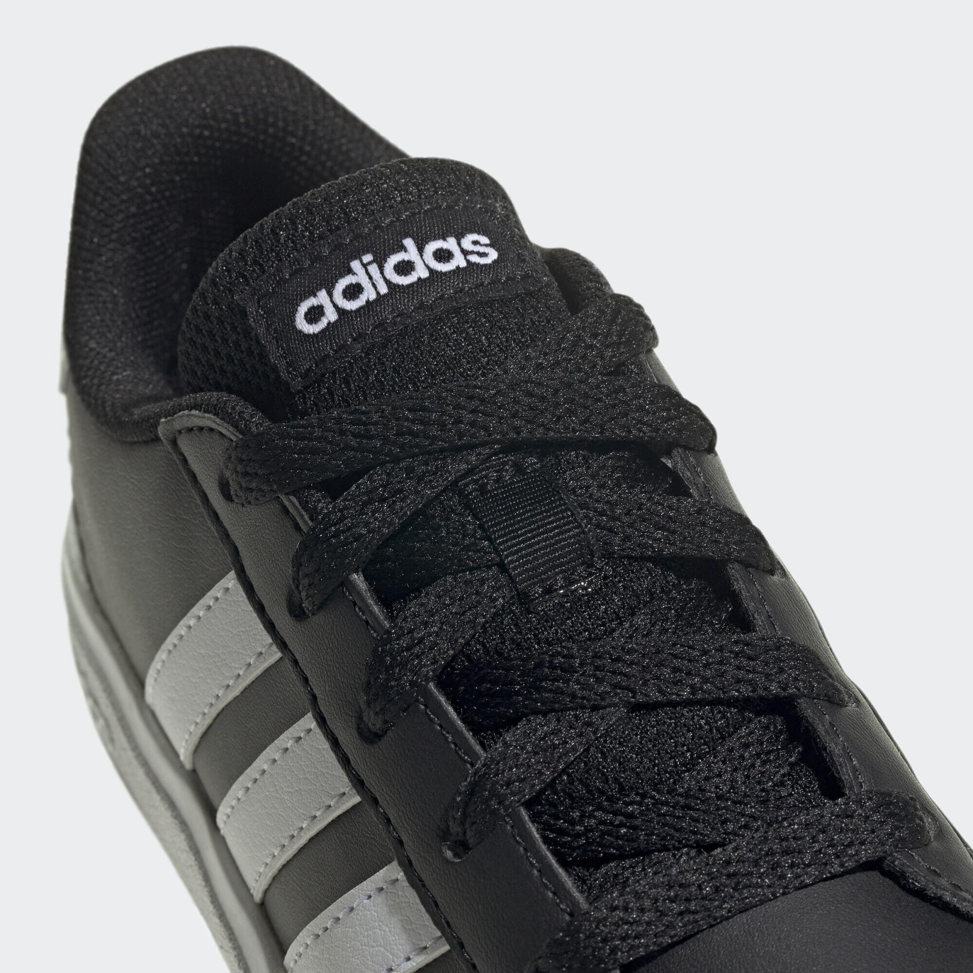 Grand Court Lifestyle Tennis Lace-Up Schuh 6/7