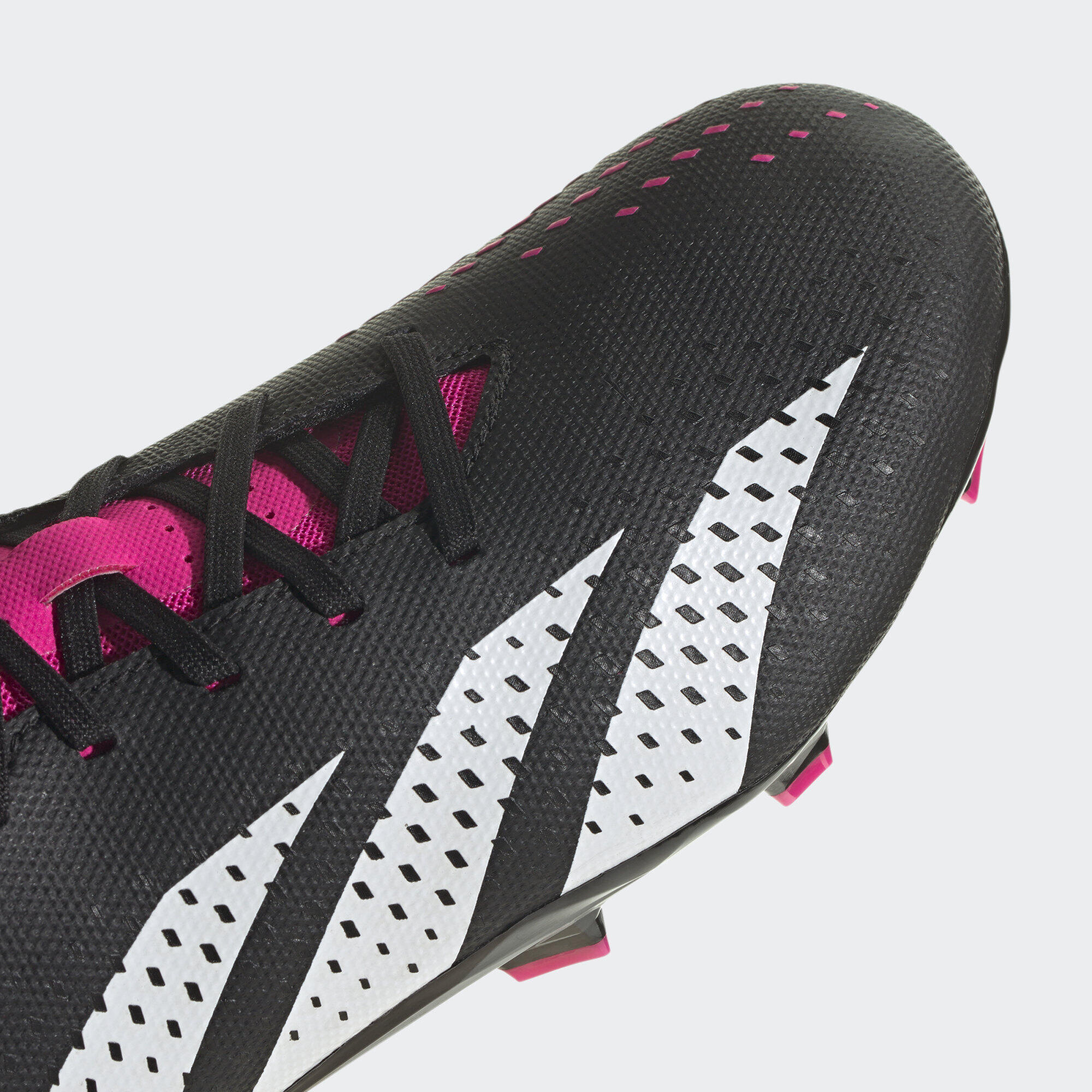 Botas de Futebol Predator Accuracy.3 – Piso firme 6/7
