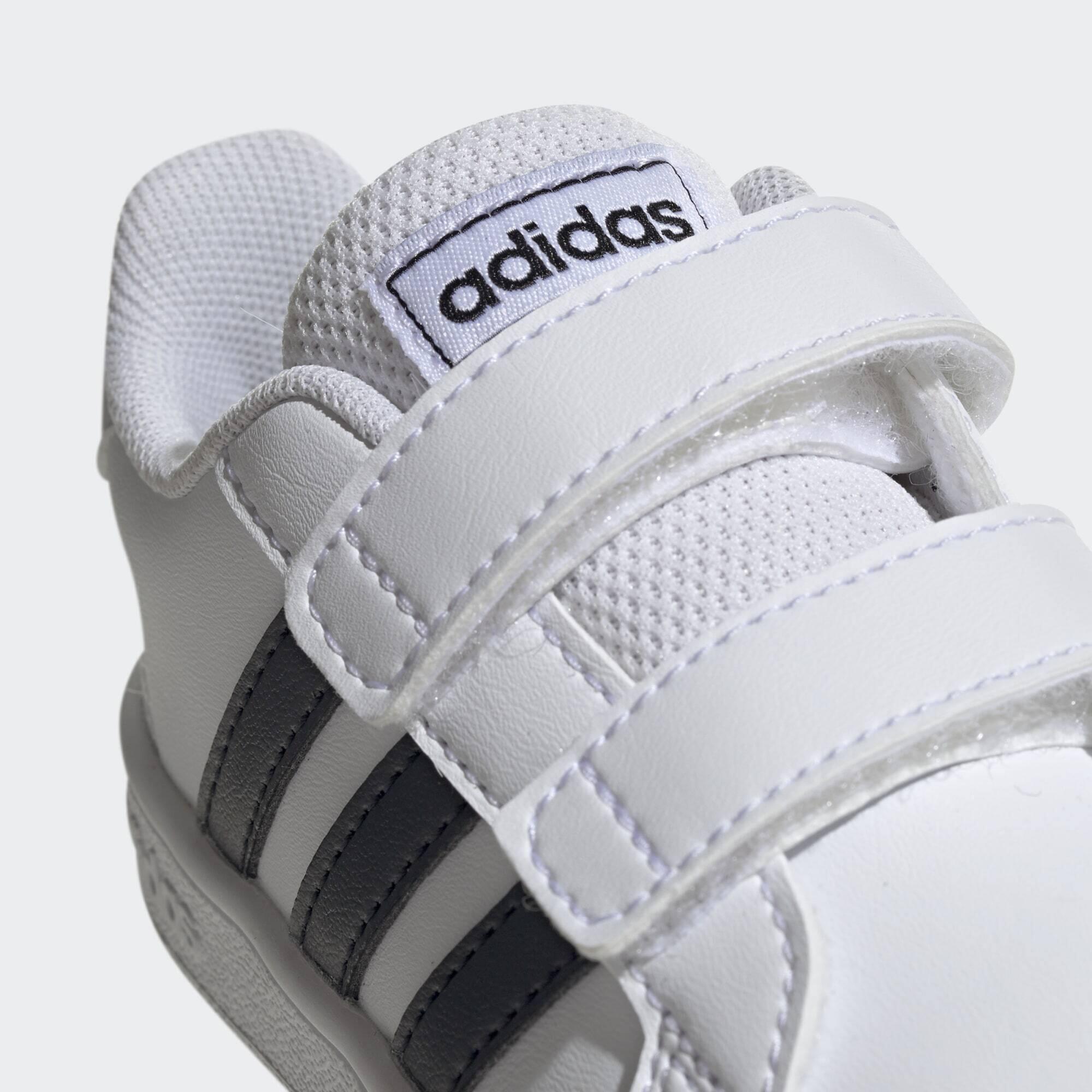 Chaussure Grand Court. 6/7