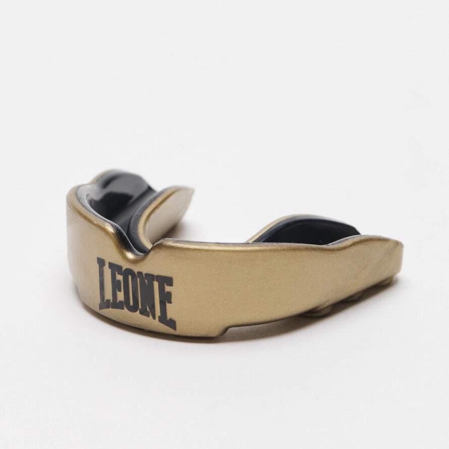 LEONE 1947 picture