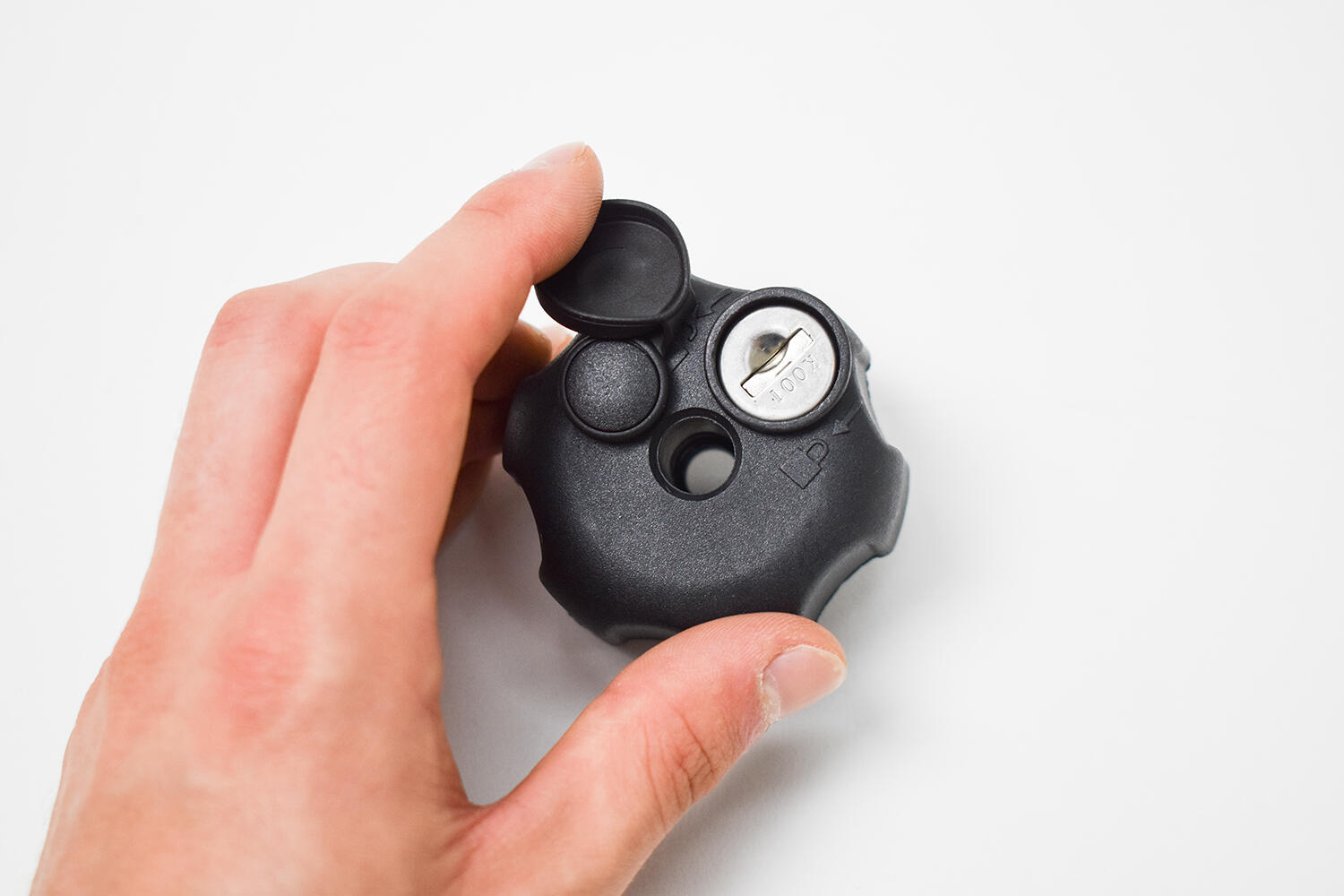 Molette à clé 10mm pour porte-vélo 2/3
