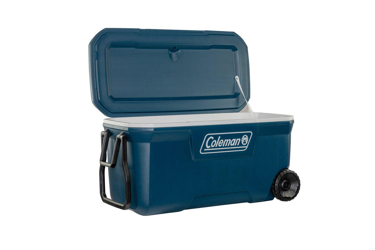 Coleman Xtreme Wheeled 100QT Cooler 3/4