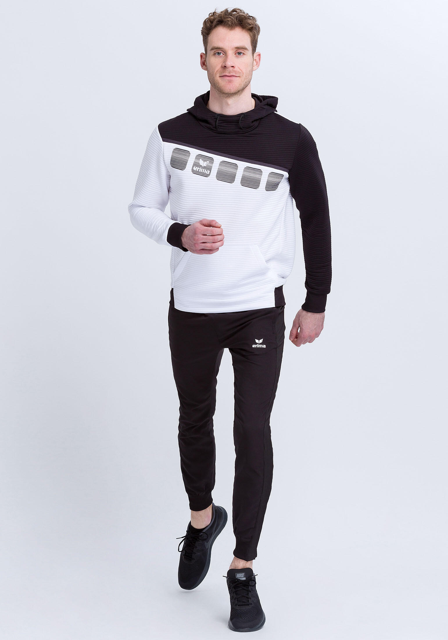 Kapuzensweat 5-C 3/7