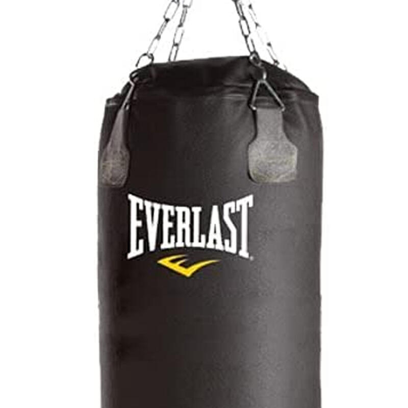 SACO MUAY THAI RELLENO CON CADENA EVERLAST 45KG NEGRO