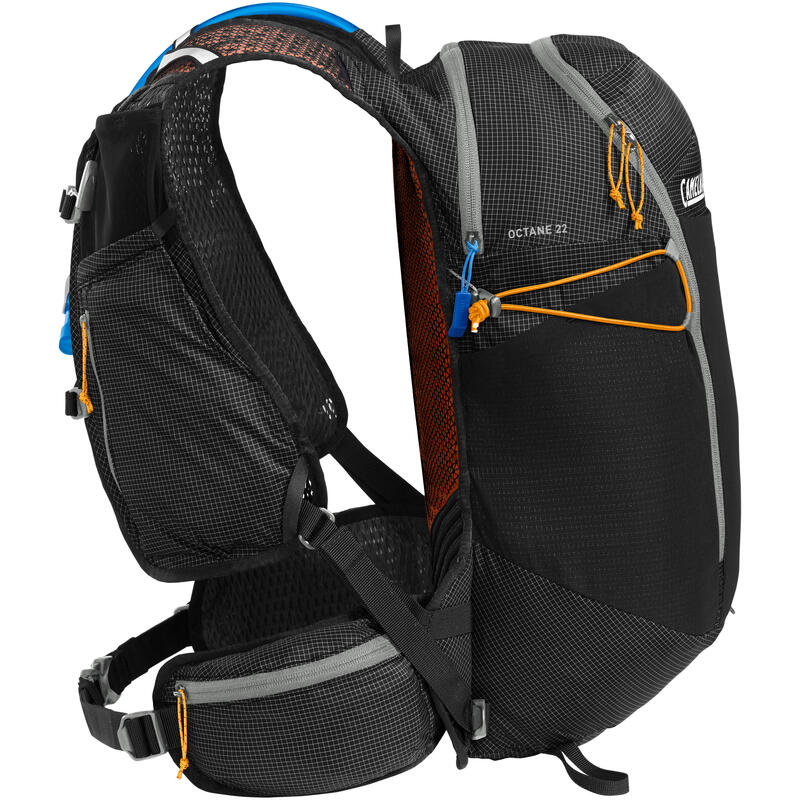 Rucsac Octane™ 22 Hydration Hiking Pack with Fusion™  Reservoir - Black/Apricot