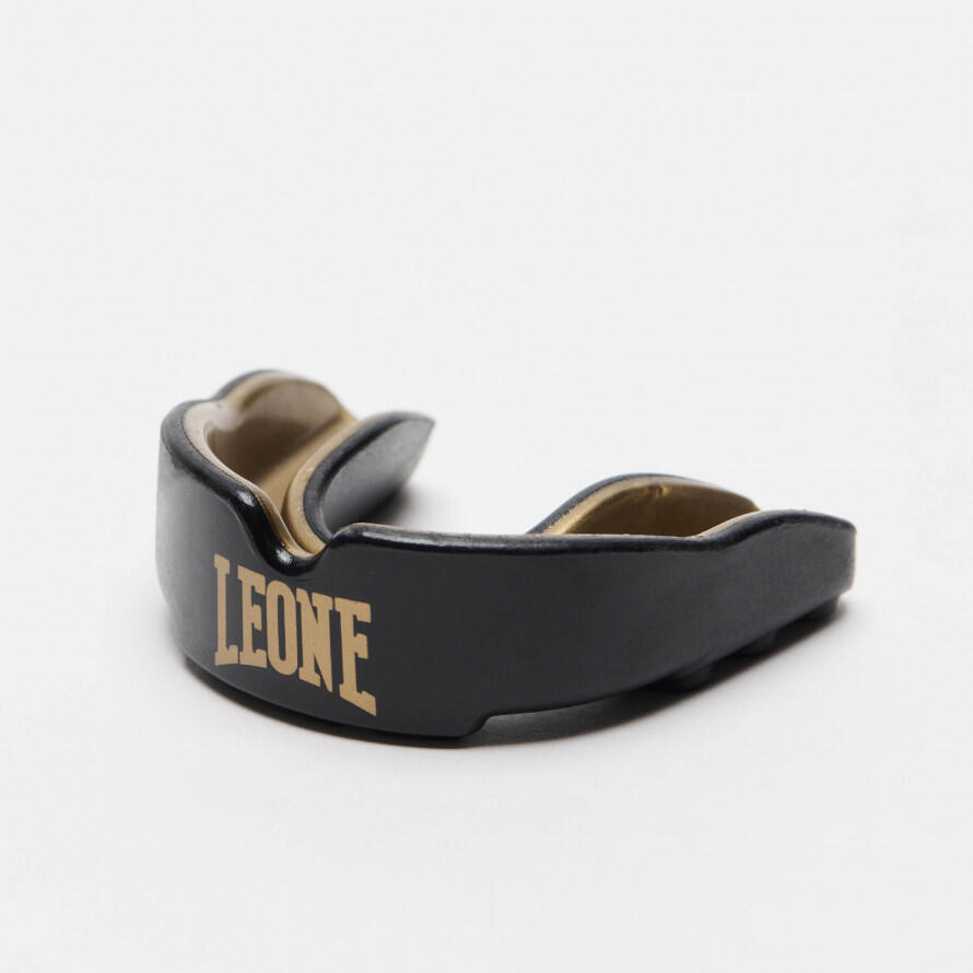 LEONE 1947 picture