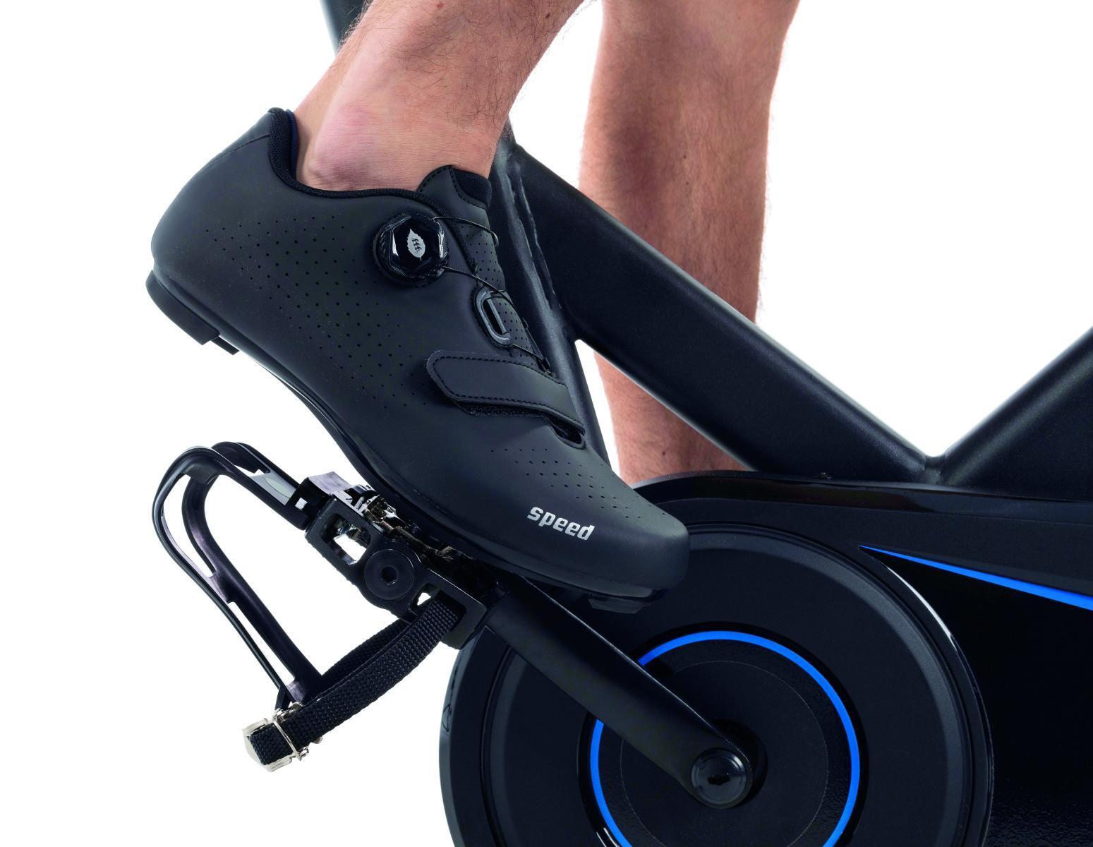 New Horizon 7.0IC Indoor Cycle 3/7