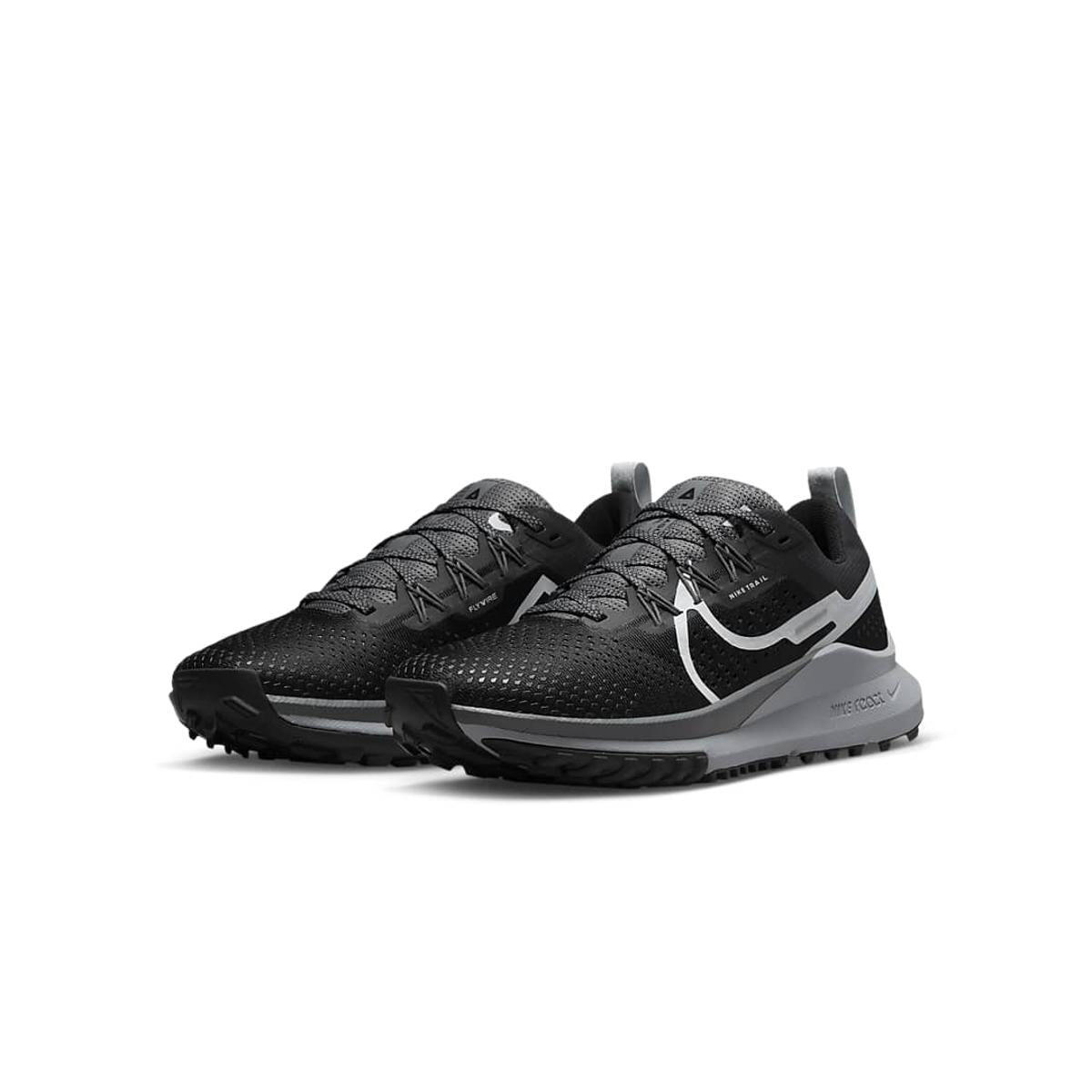 Trail shoes Female Nike React Pegasus 4 S Black 2/3