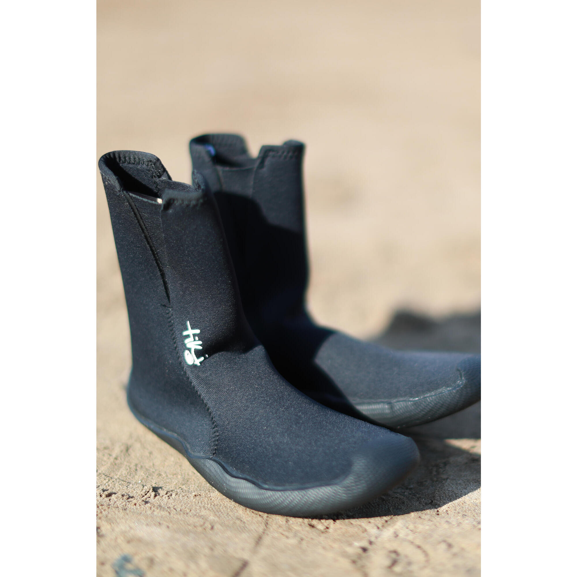 Decathlon wetsuit shop boots