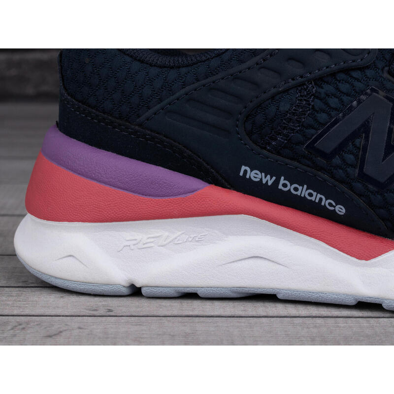 Damskie buty sportowe do chodzenia NEW BALANCE