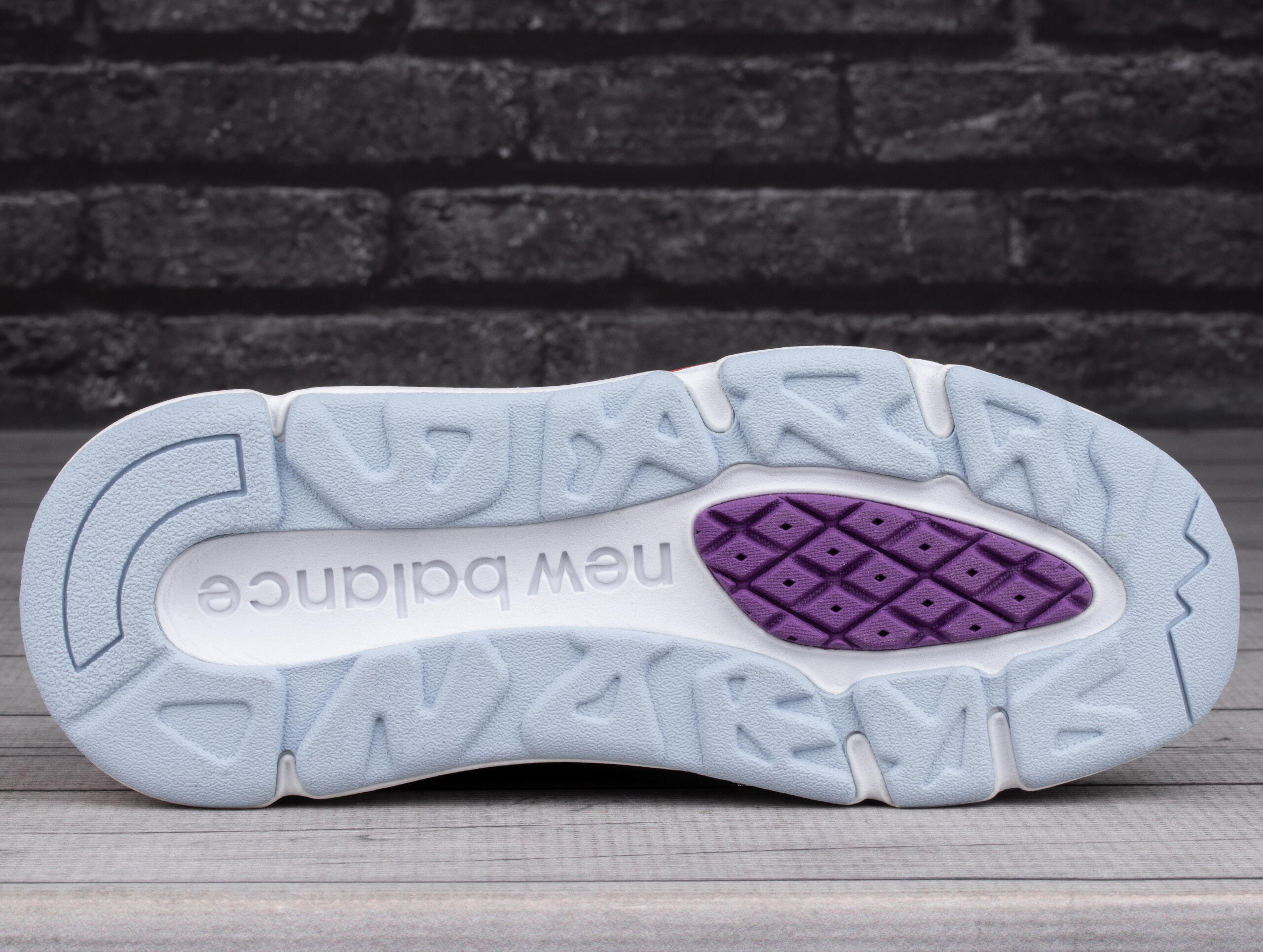 Damskie buty sportowe do chodzenia NEW BALANCE 4/7