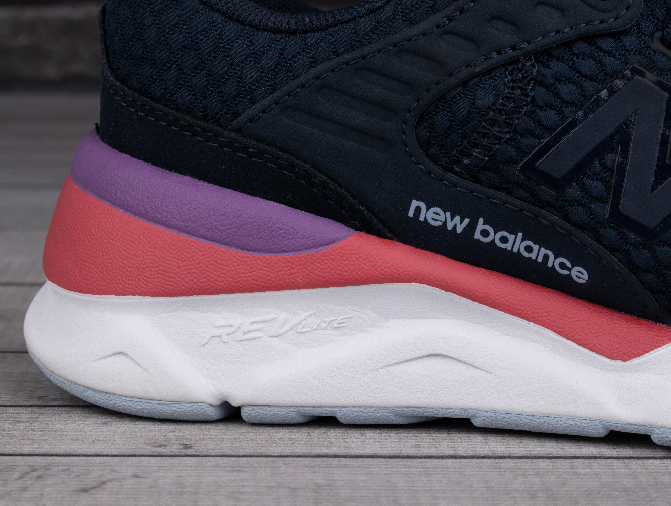 Damskie buty sportowe do chodzenia NEW BALANCE 6/7