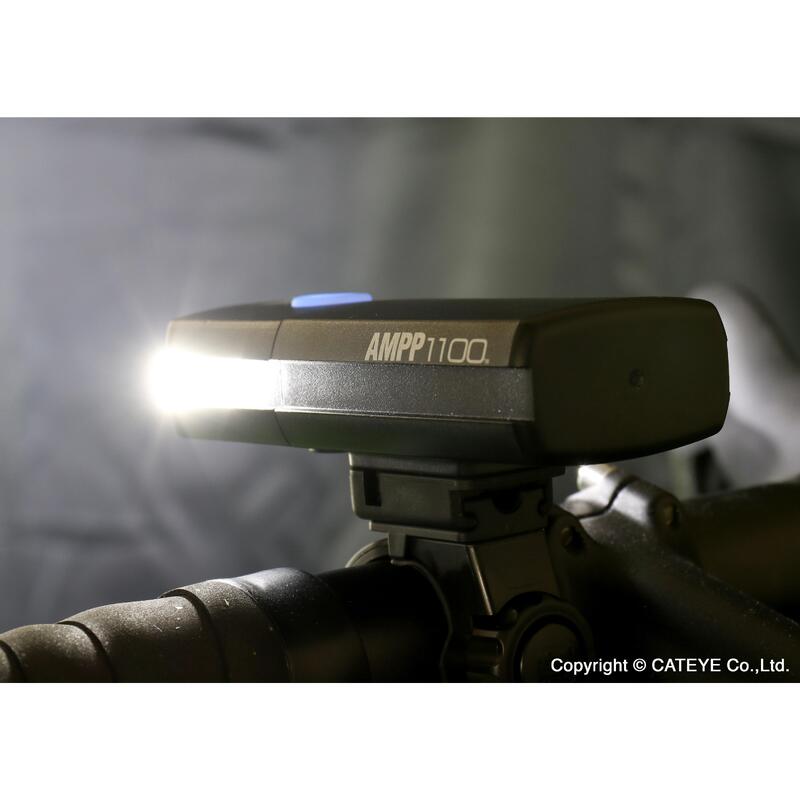 Iluminação frontal Cateye Ampp 1100