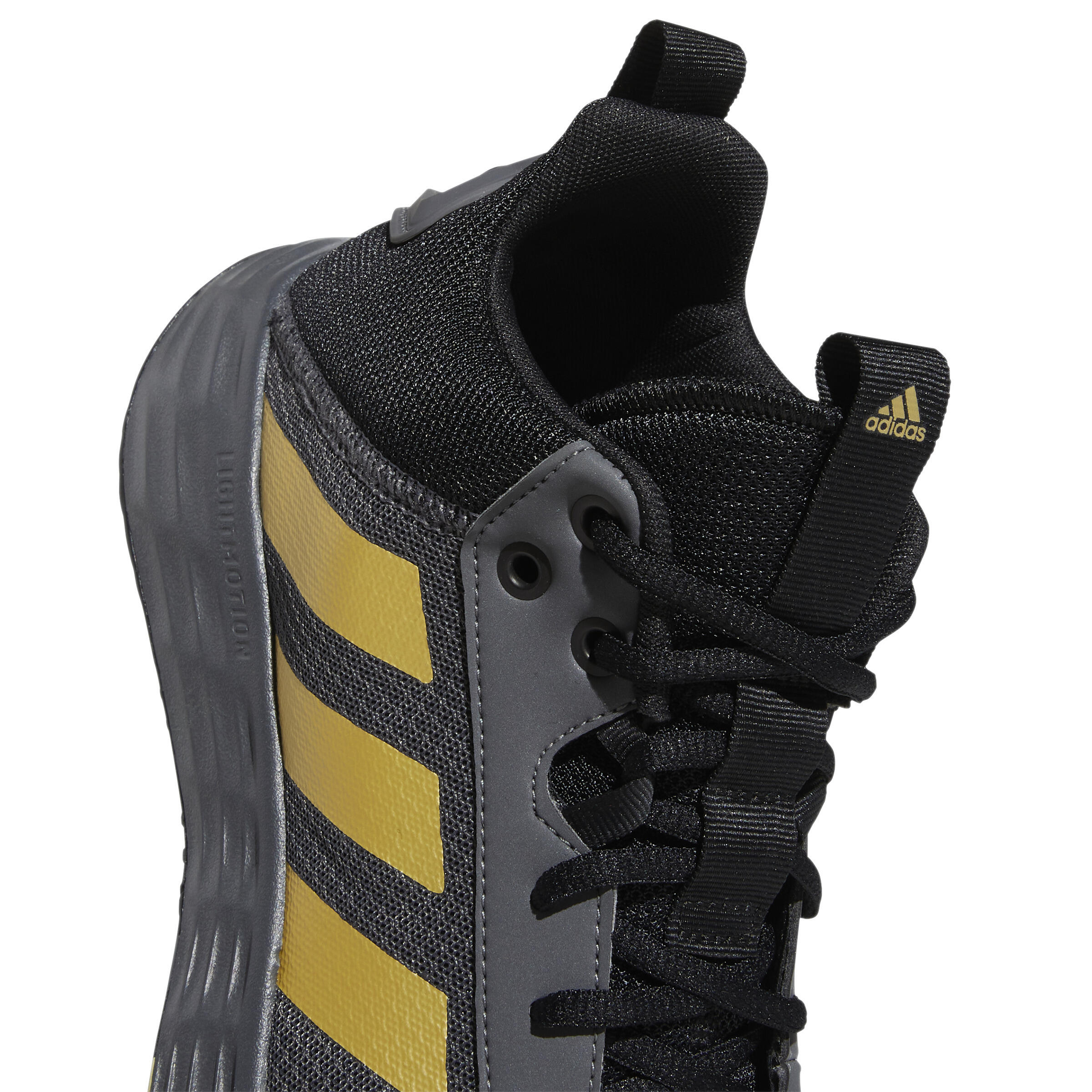 Chaussures indoor Adidas Ownthegame 7/7