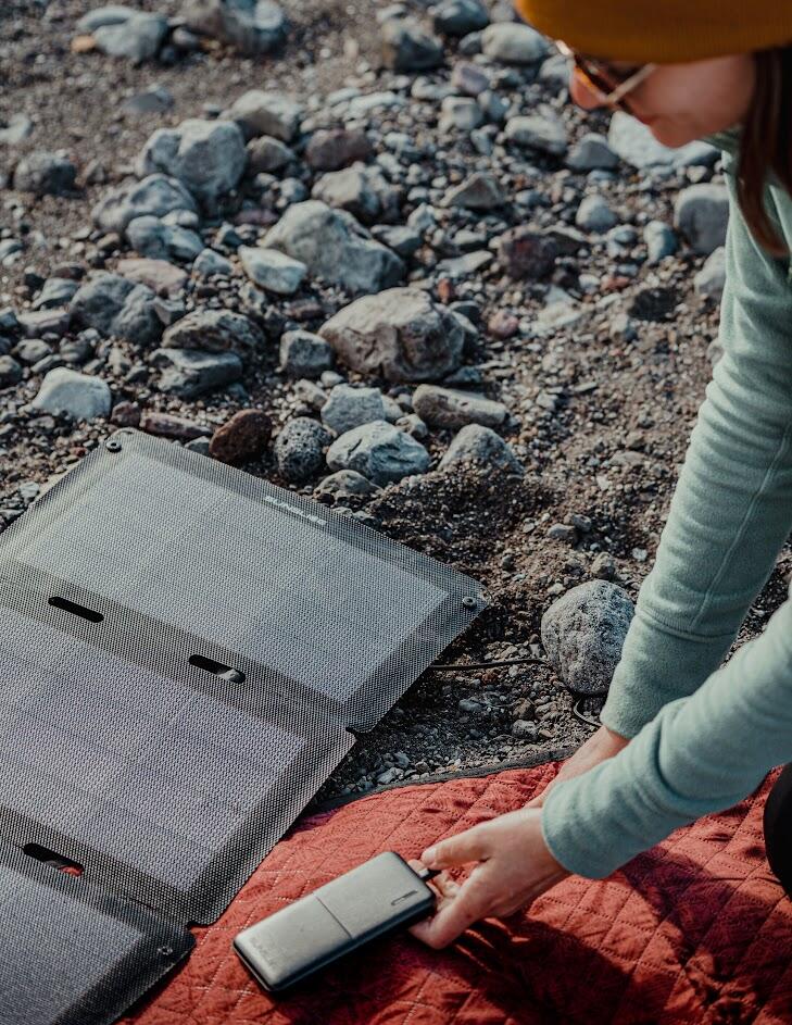 Pack energie nomade | Panneau solaire 24W avec Batterie 18.5Wh 5/7
