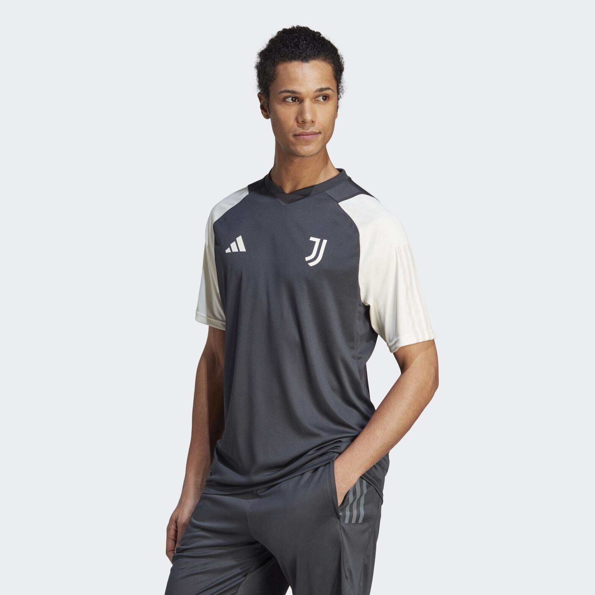 ADIDAS Juventus Tiro 23 Training Jersey