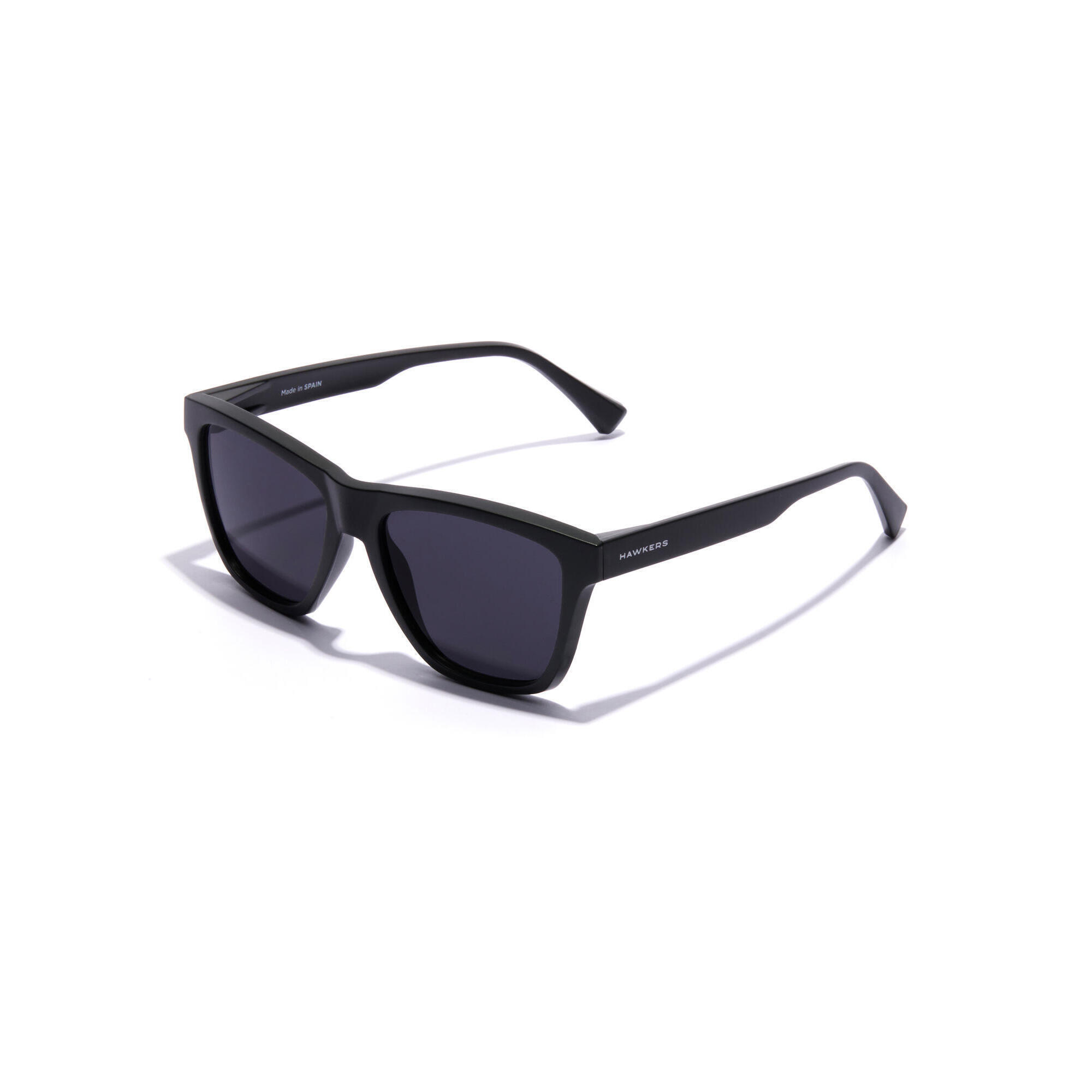 HAWKERS HAWKERS - Gafas de sol para Hombre y Mujere BLACK DARK - ONE LS Raw