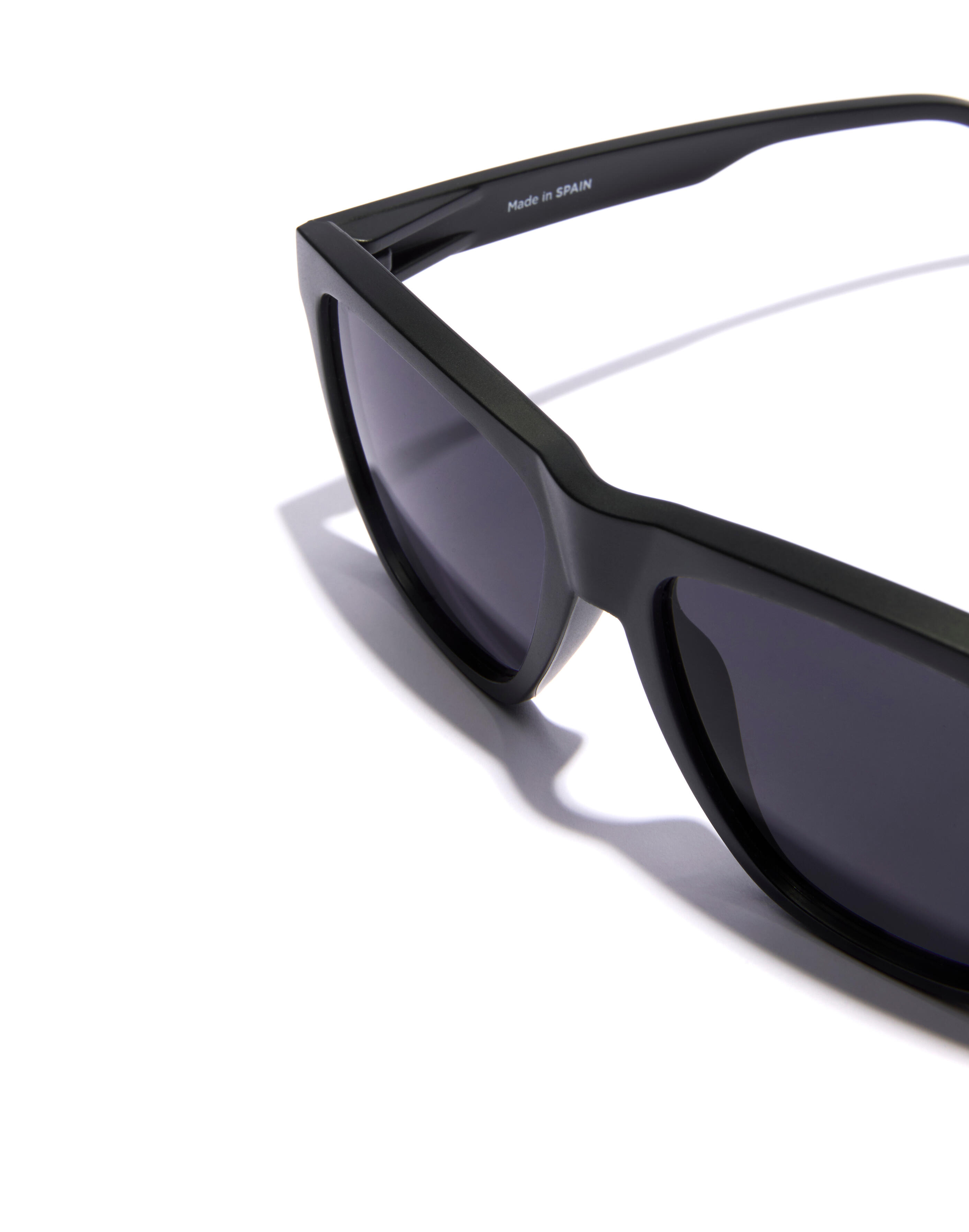 HAWKERS - Zonnebrillen voor mannen en vrouwen  POLARIZED BLACK - ONE LS Raw 4/6