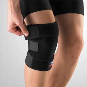 Extreme Closed Knee Support - One Size 1/1